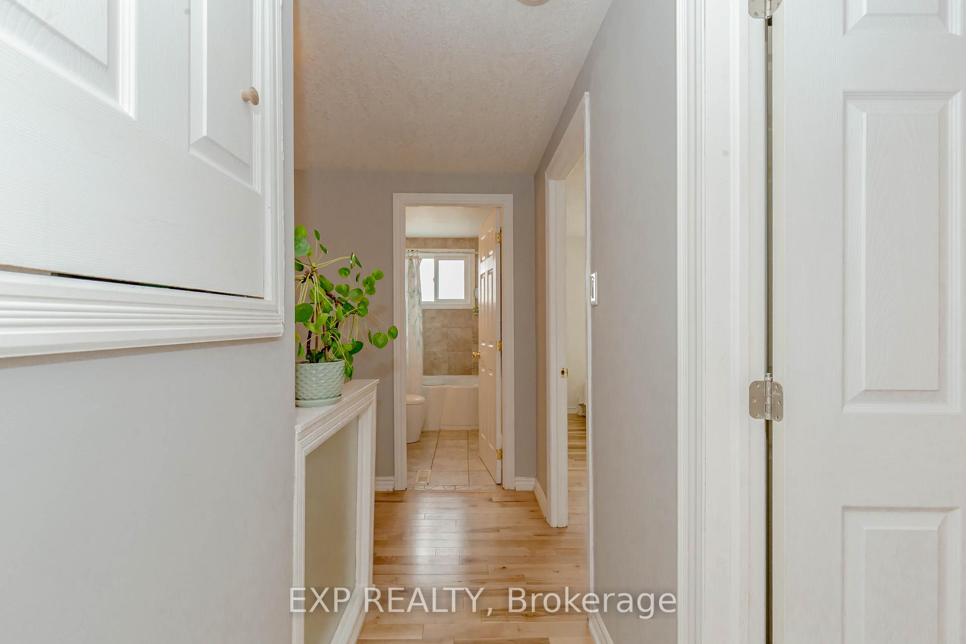 Photo 16 of Unit 3, 120 Quigley Road, Hamilton, Vincent — HOMEH