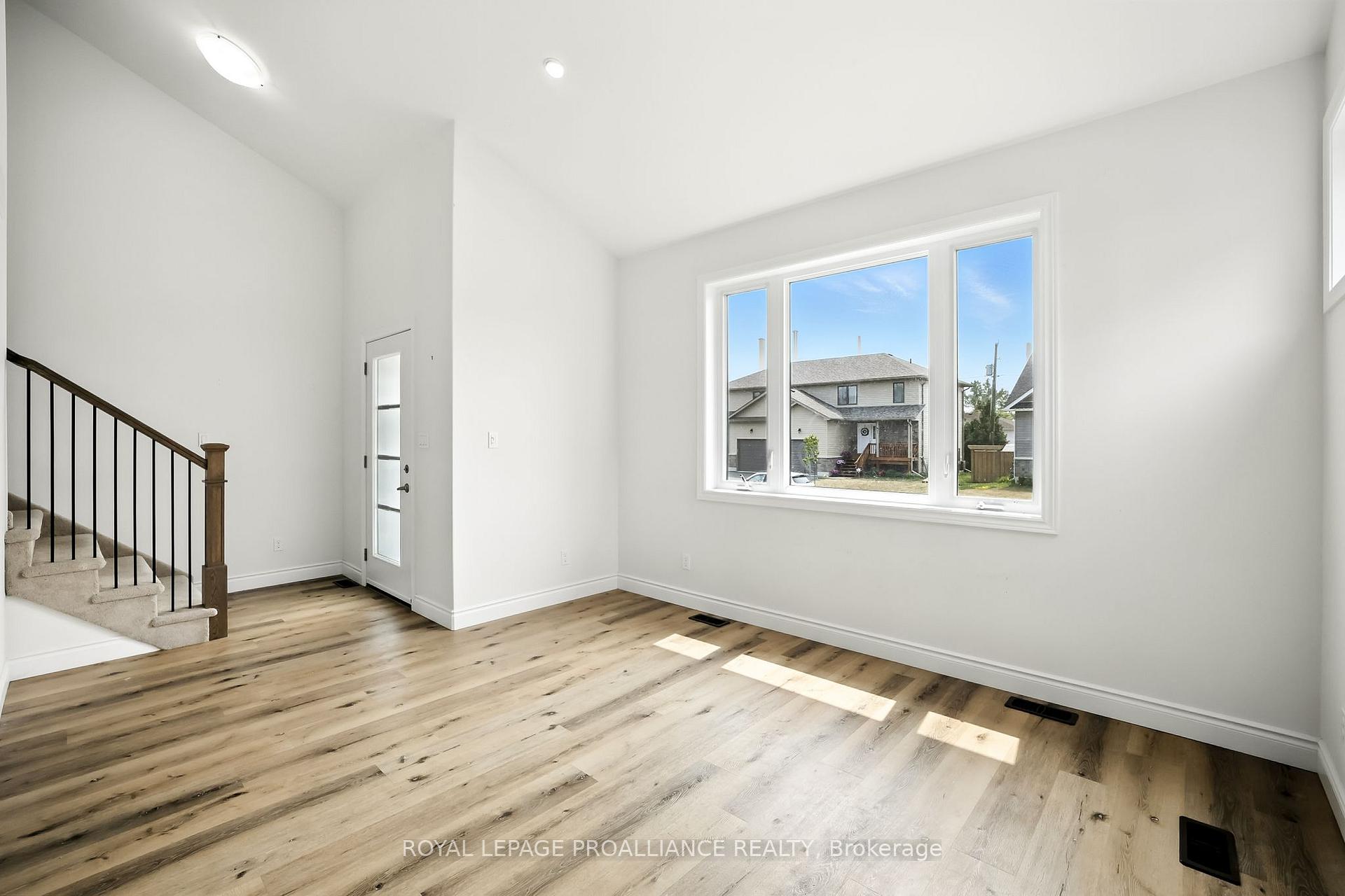 Photo 12 of 27 Rabbit Road, Brighton — HOMEH
