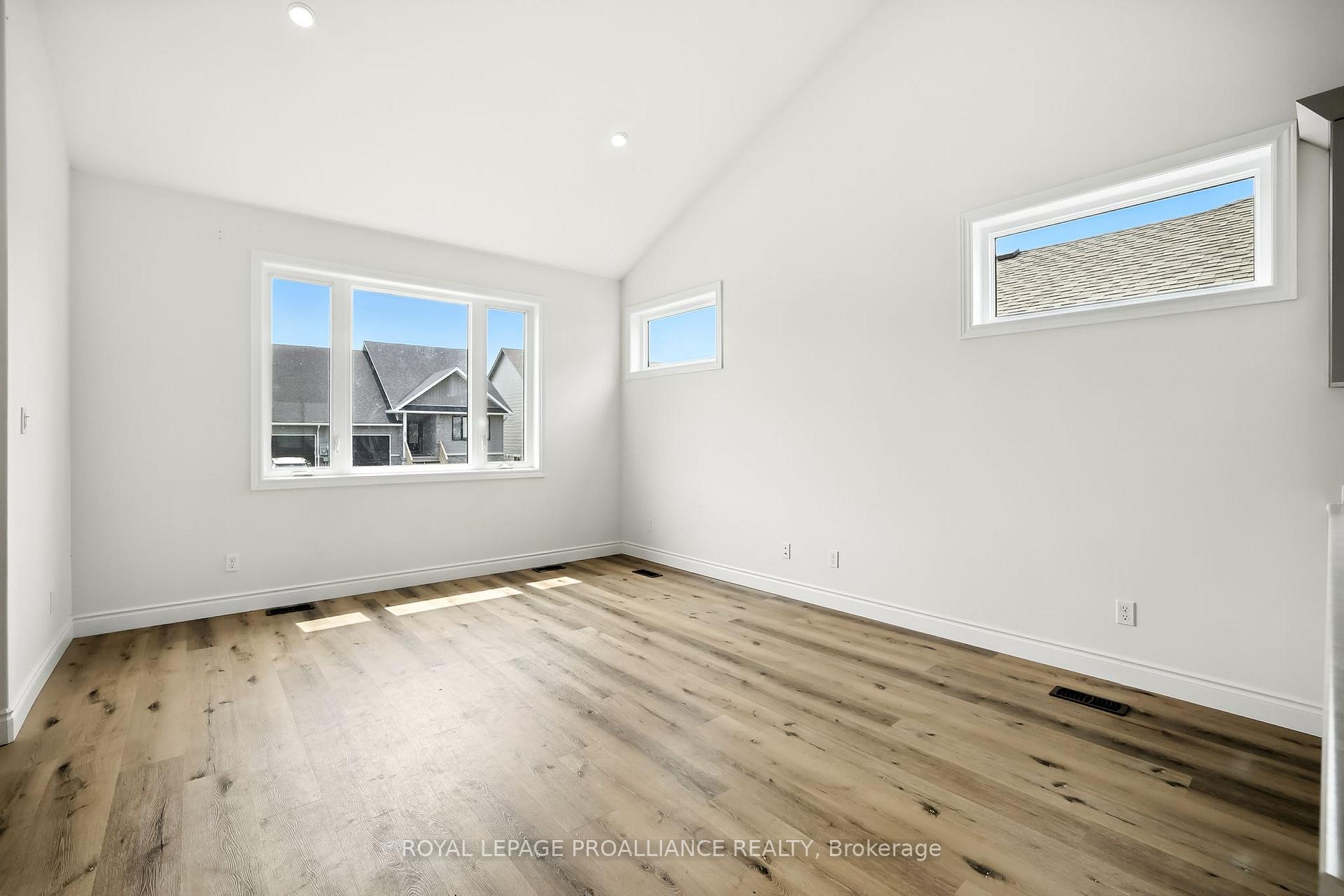 Photo 17 of 27 Rabbit Road, Brighton — HOMEH