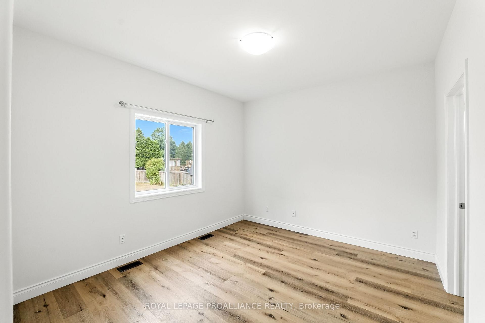 Photo 10 of 27 Rabbit Road, Brighton — HOMEH