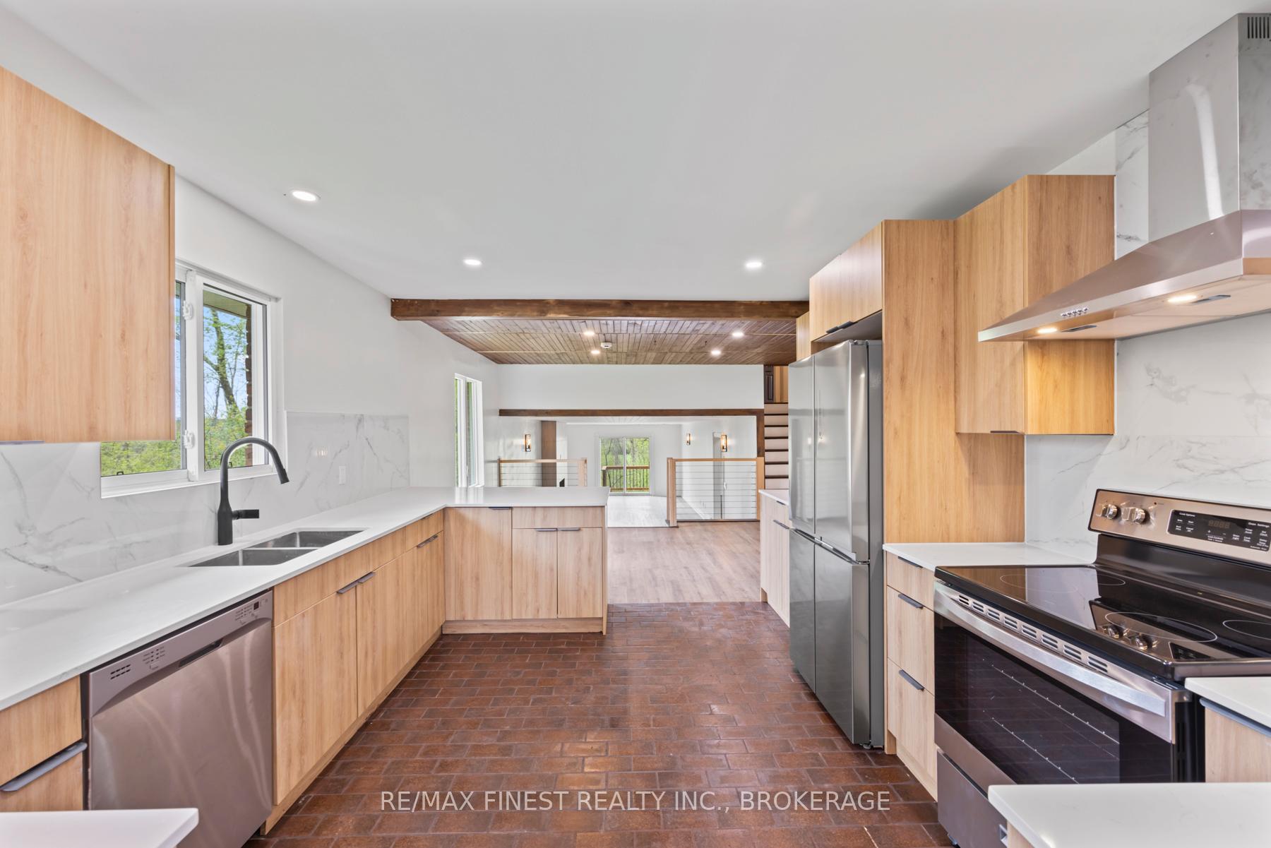 Photo 4 of 3327 Wilton Road, Frontenac, Frontenac South — HOMEH
