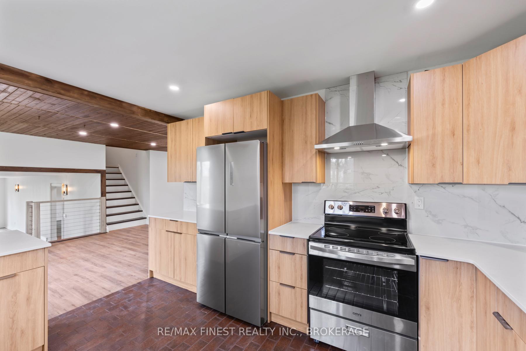 Photo 5 of 3327 Wilton Road, Frontenac, Frontenac South — HOMEH