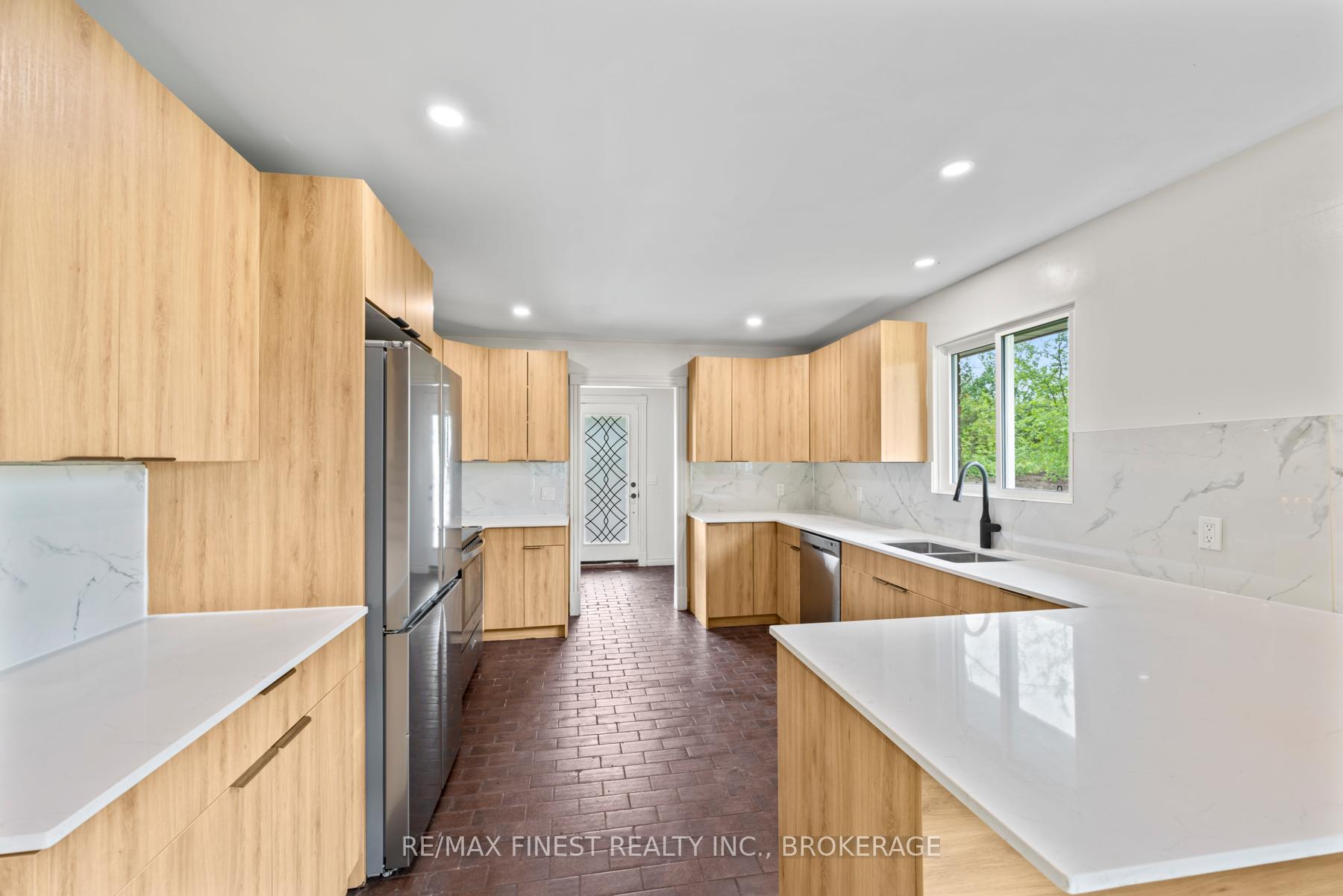 Photo 7 of 3327 Wilton Road, Frontenac, Frontenac South — HOMEH