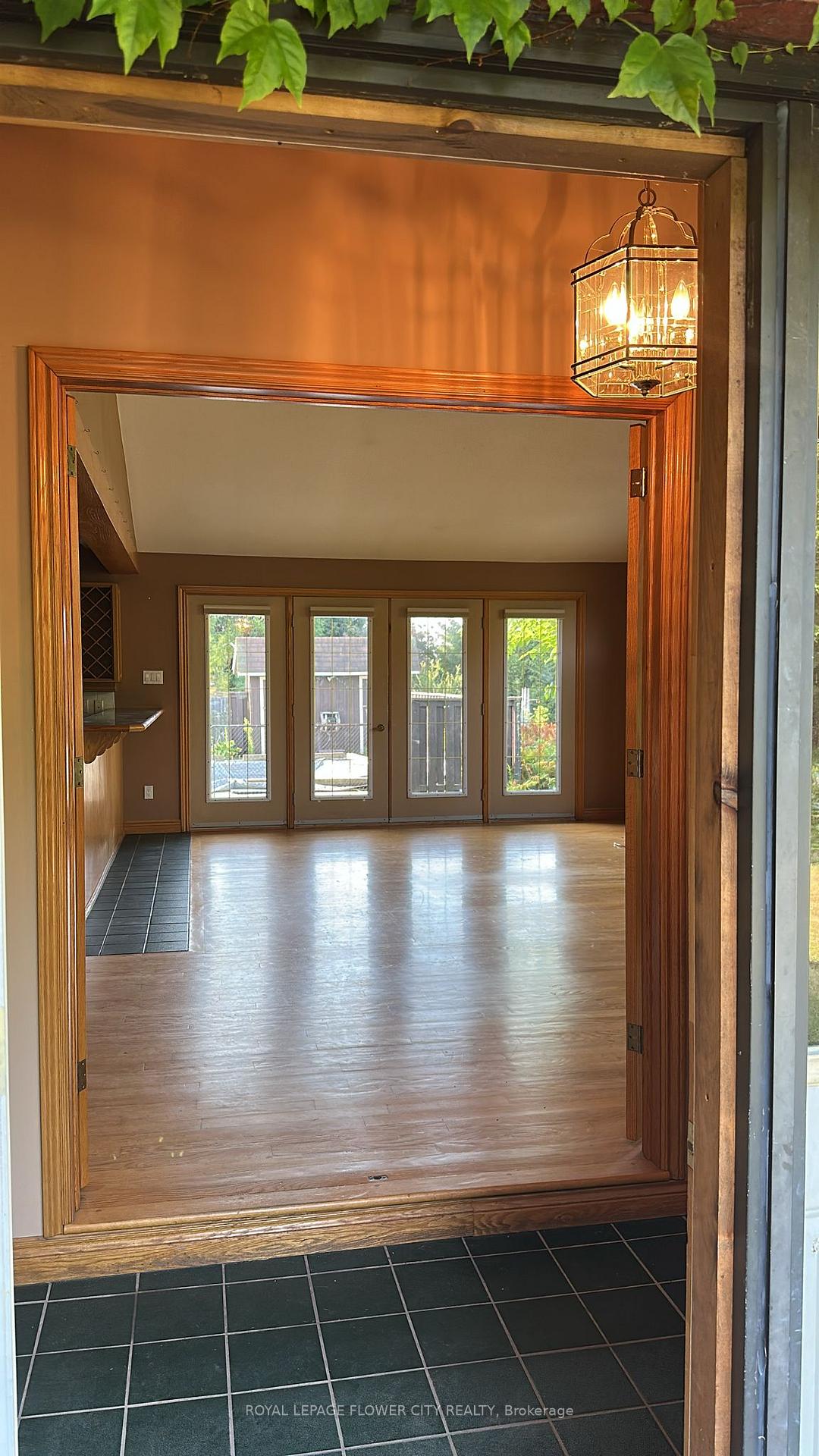 Photo 9 of 7076 5th side Road N, Innisfil, Cookstown — HOMEH