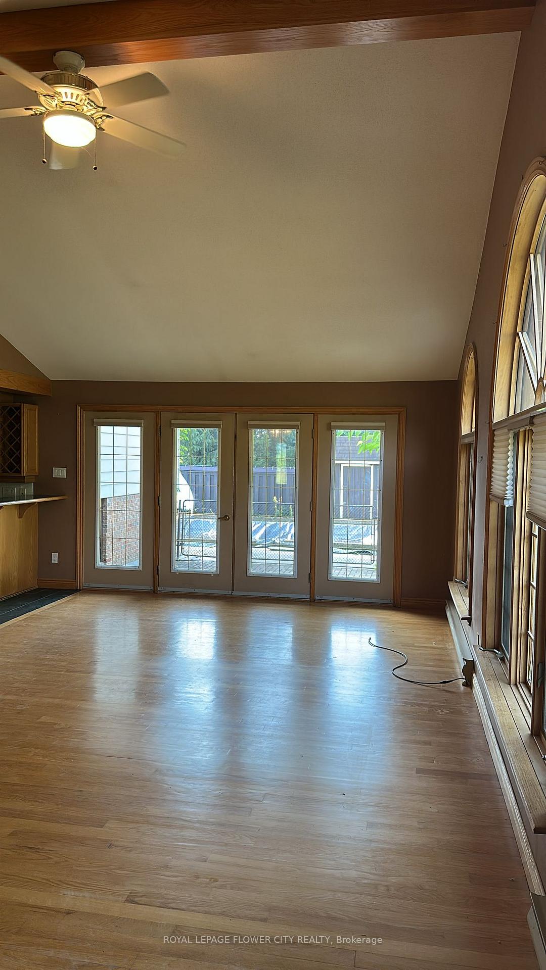 Photo 10 of 7076 5th side Road N, Innisfil, Cookstown — HOMEH