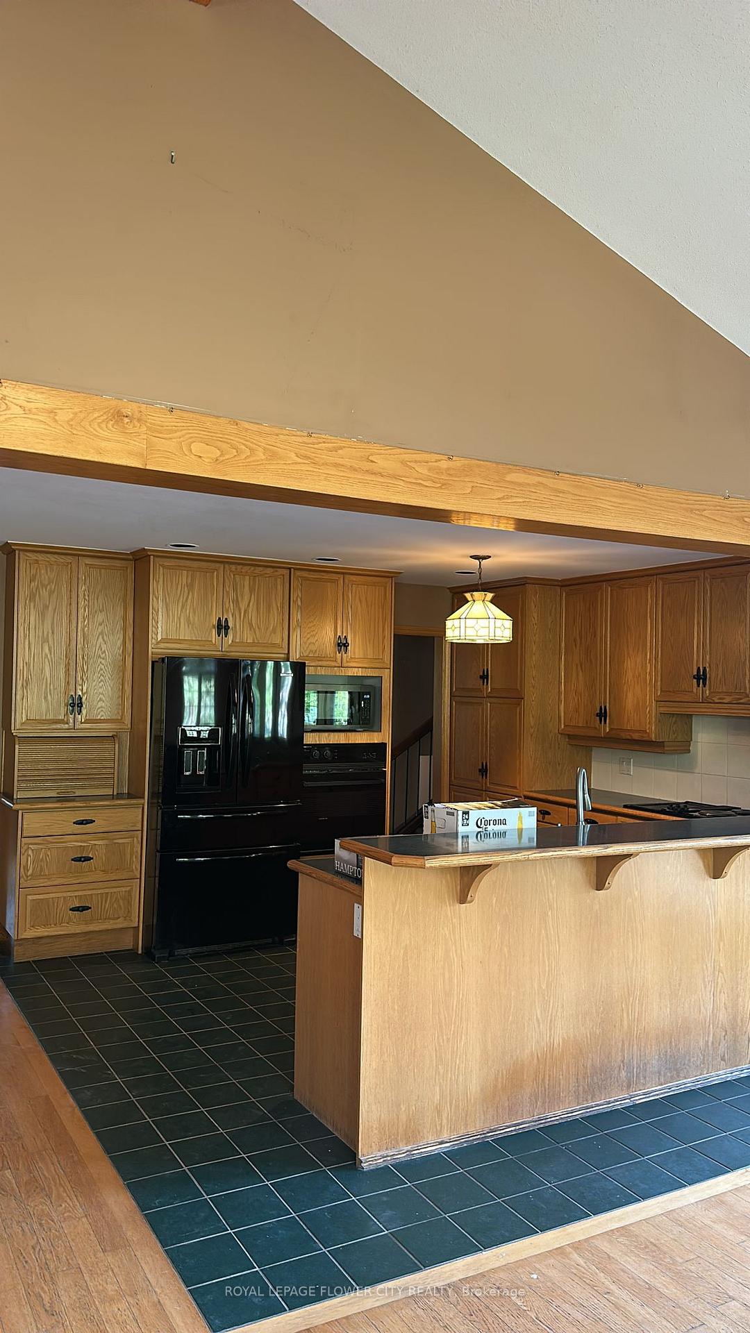 Photo 6 of 7076 5th side Road N, Innisfil, Cookstown — HOMEH