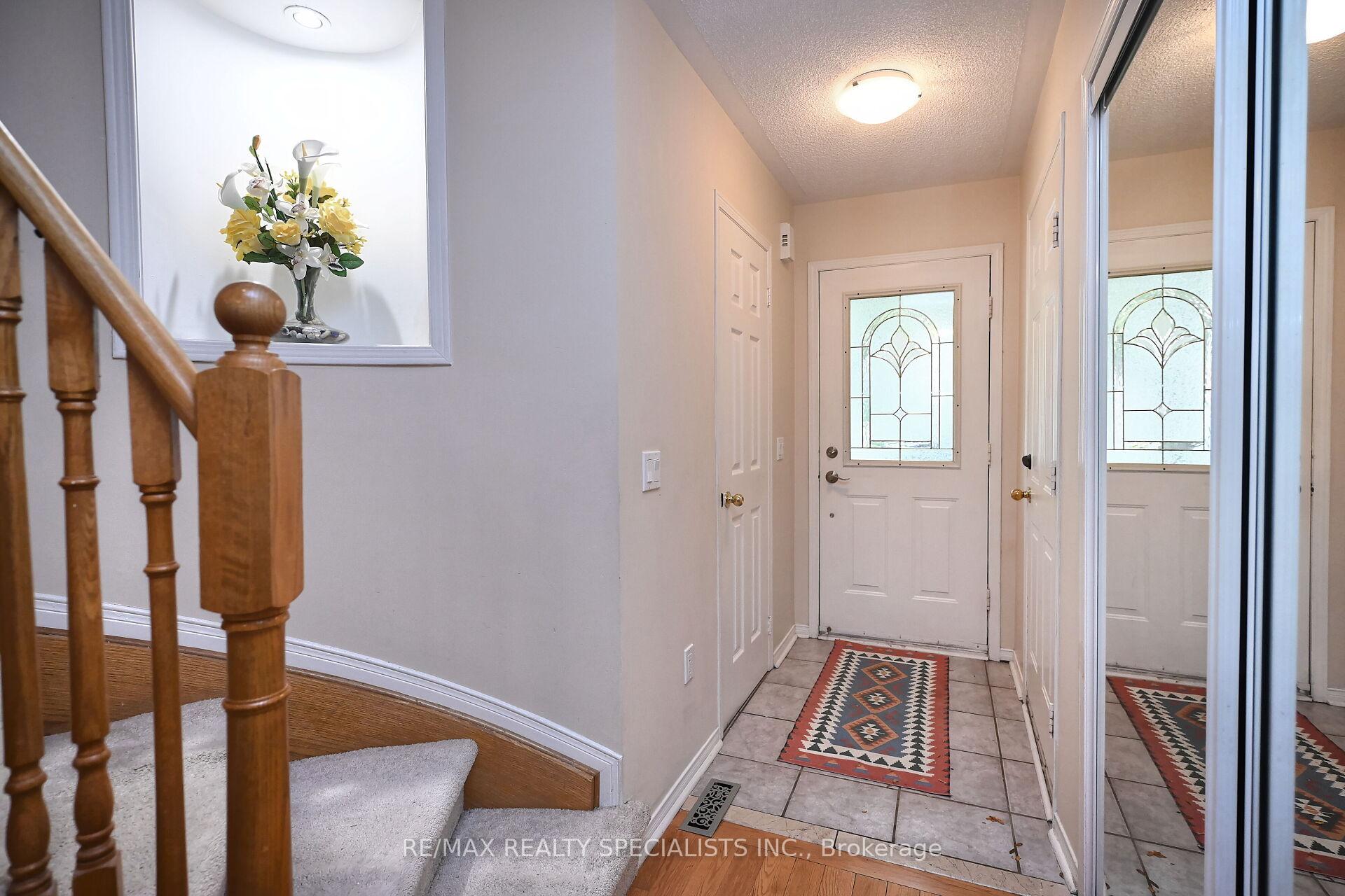 Photo 6 of Unit 66, 9800 Mclaughlin Road N, Brampton, Fletcher's Creek Village — HOMEH