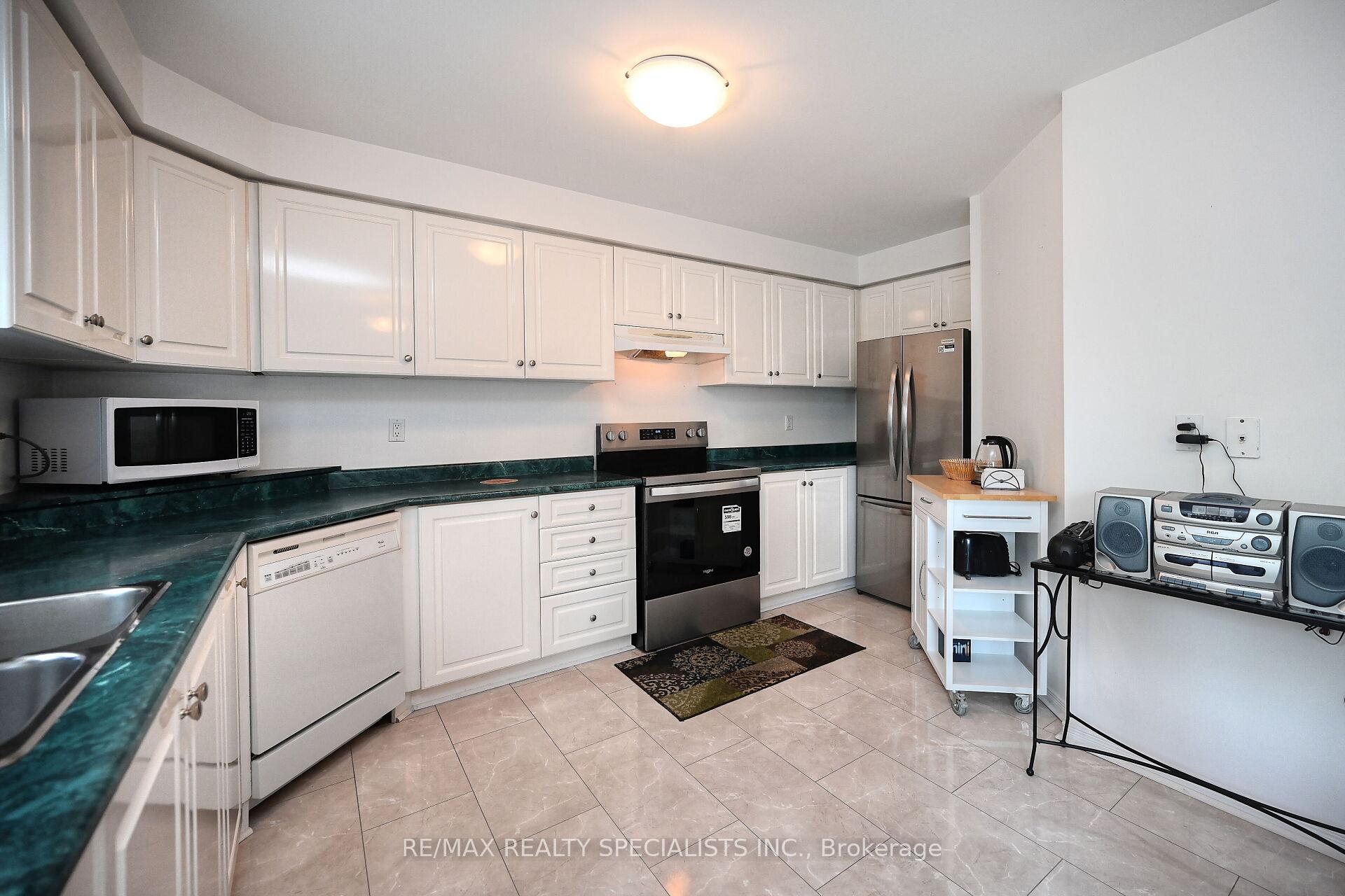 Photo 14 of Unit 66, 9800 Mclaughlin Road N, Brampton, Fletcher's Creek Village — HOMEH