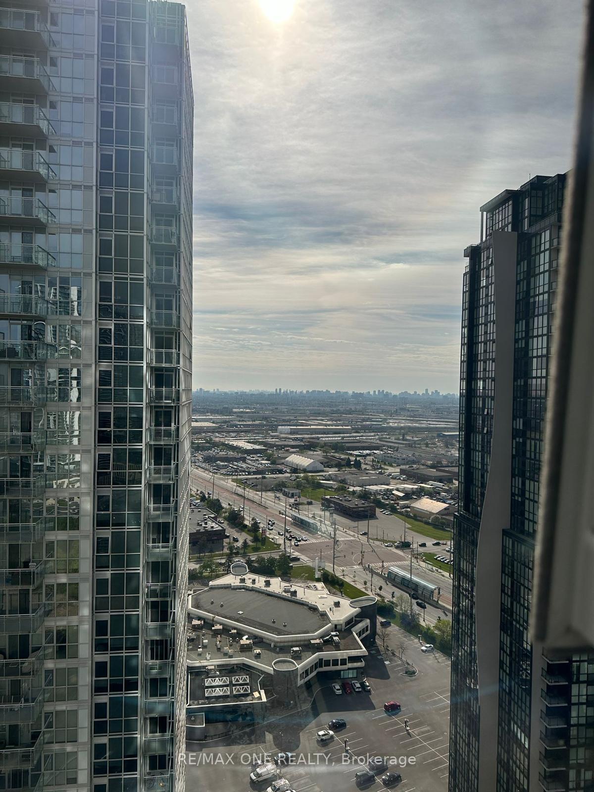 Photo 1 of Unit 2809, 2916 Highway 7 Road, Vaughan, Concord — HOMEH