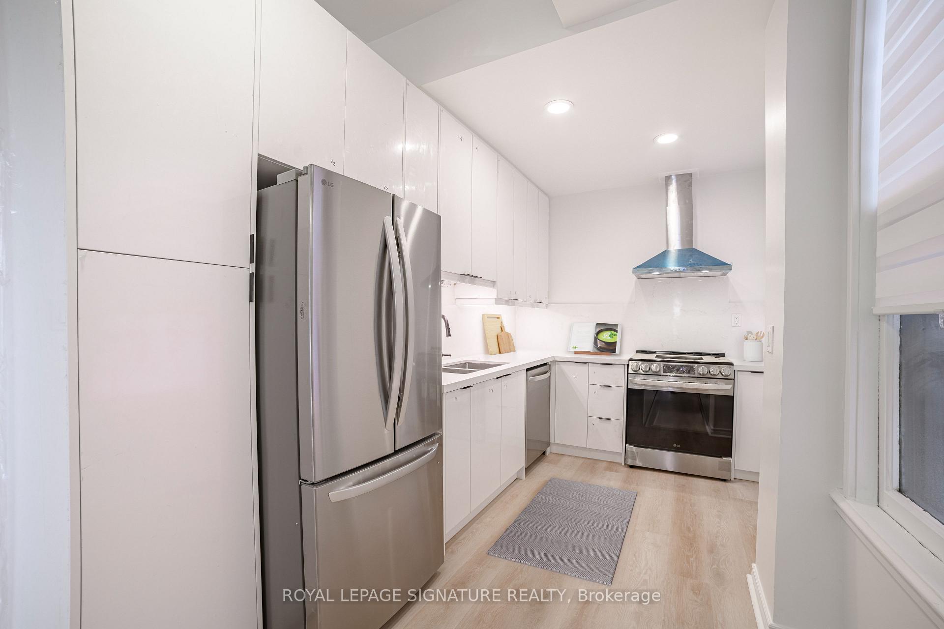 Photo 9 of Unit 2nd, 103 Gloucester Street, Toronto, Church-Yonge Corridor — HOMEH