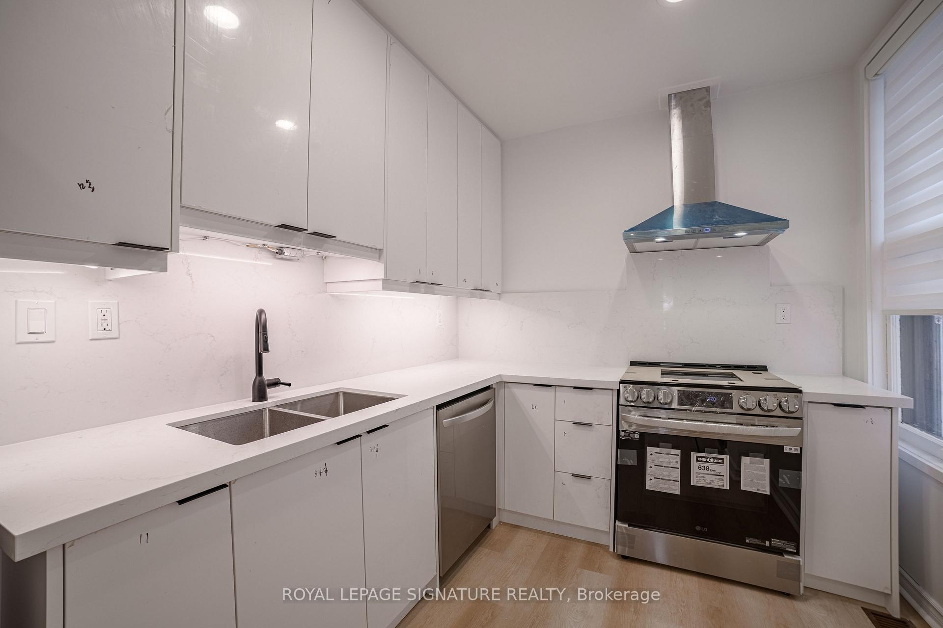 Photo 20 of Unit 2nd, 103 Gloucester Street, Toronto, Church-Yonge Corridor — HOMEH