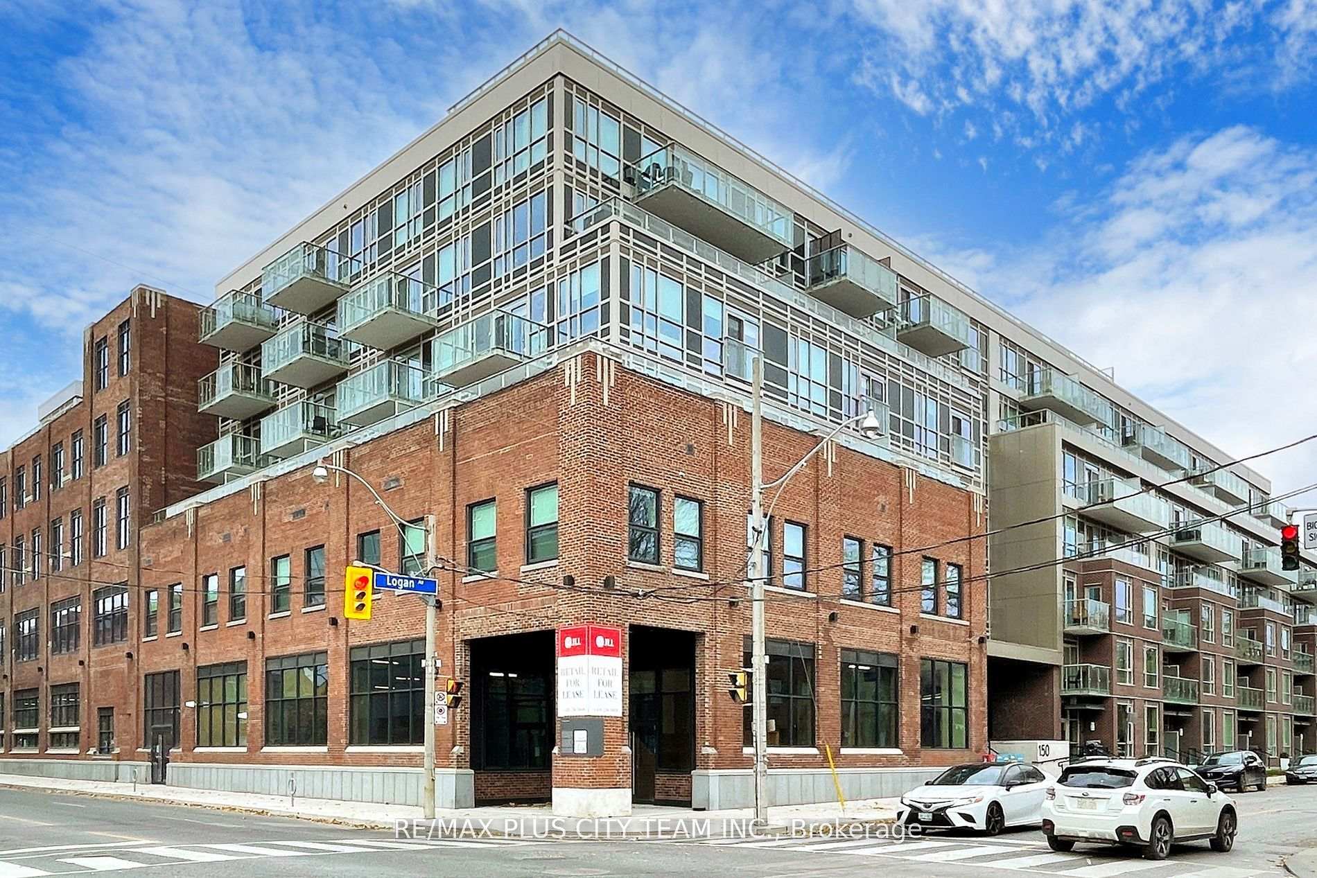 Front of Unit 515, 150 Logan Avenue