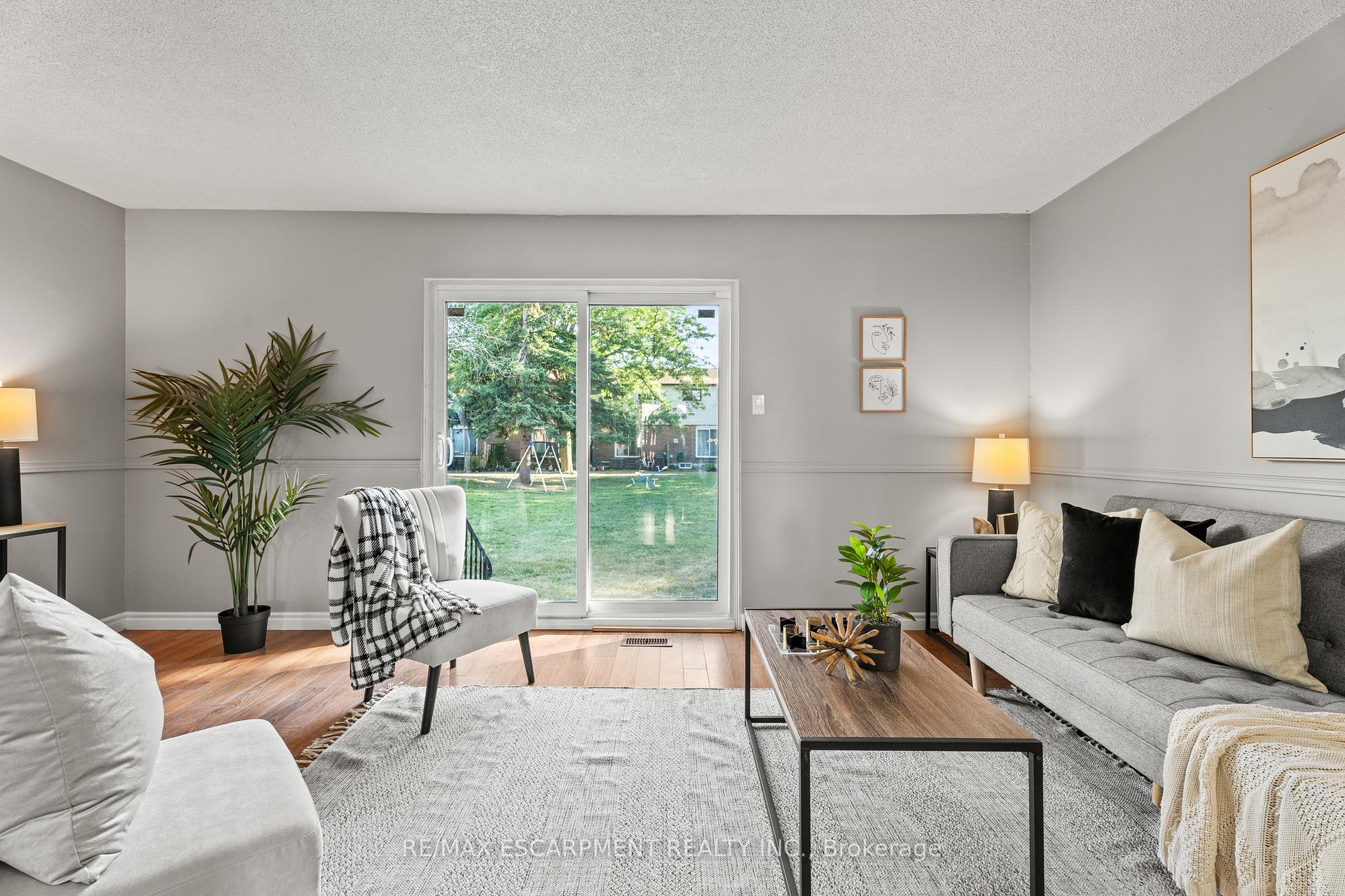 Photo 5 of Unit 33, 1301 Upper Gage Avenue, Hamilton, Quinndale — HOMEH