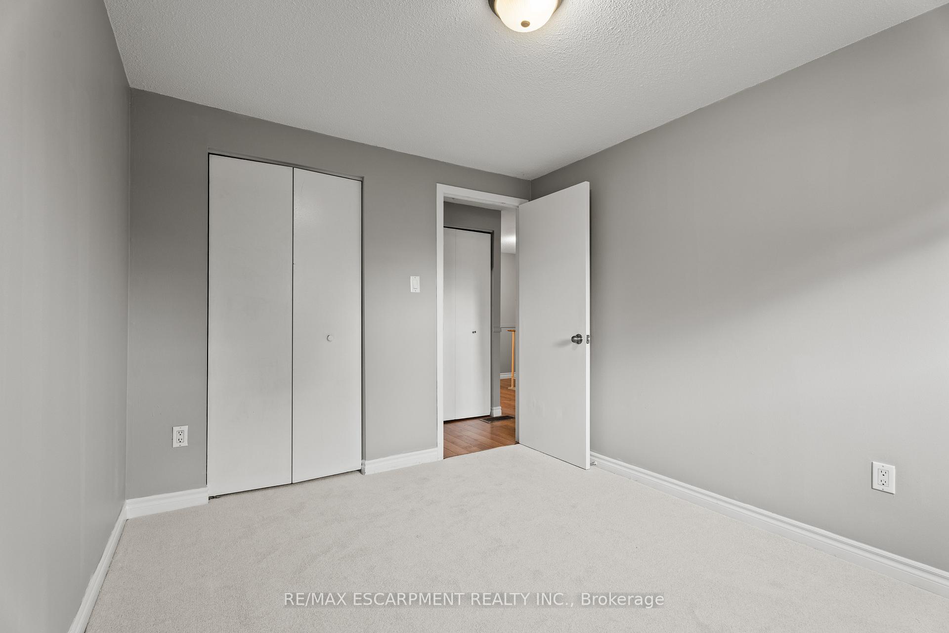 Photo 8 of Unit 33, 1301 Upper Gage Avenue, Hamilton, Quinndale — HOMEH