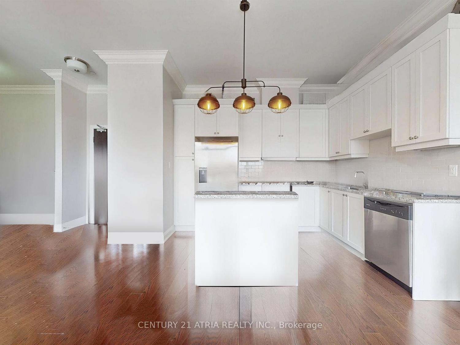 Photo 3 of Unit 701, 15277 Yonge Street, Aurora, Aurora Village — HOMEH