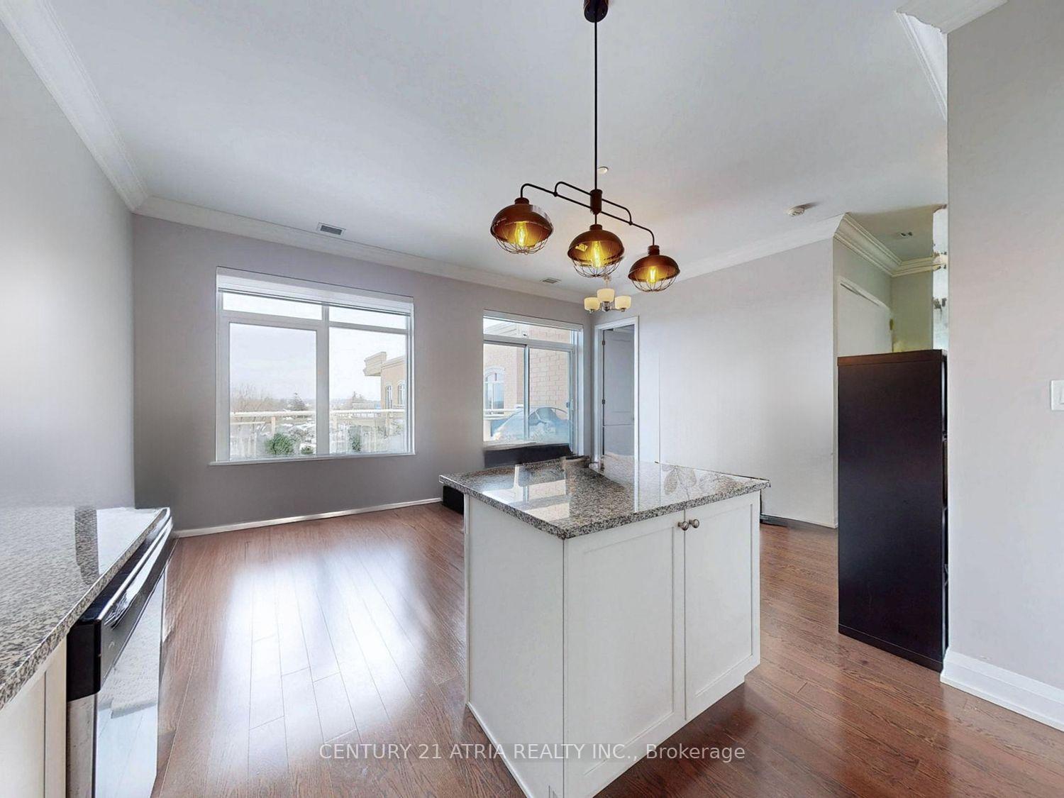 Photo 16 of Unit 701, 15277 Yonge Street, Aurora, Aurora Village — HOMEH
