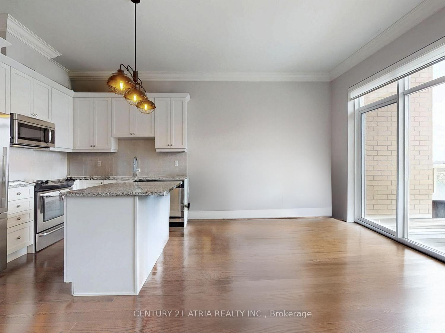 Photo 7 of Unit 701, 15277 Yonge Street, Aurora, Aurora Village — HOMEH