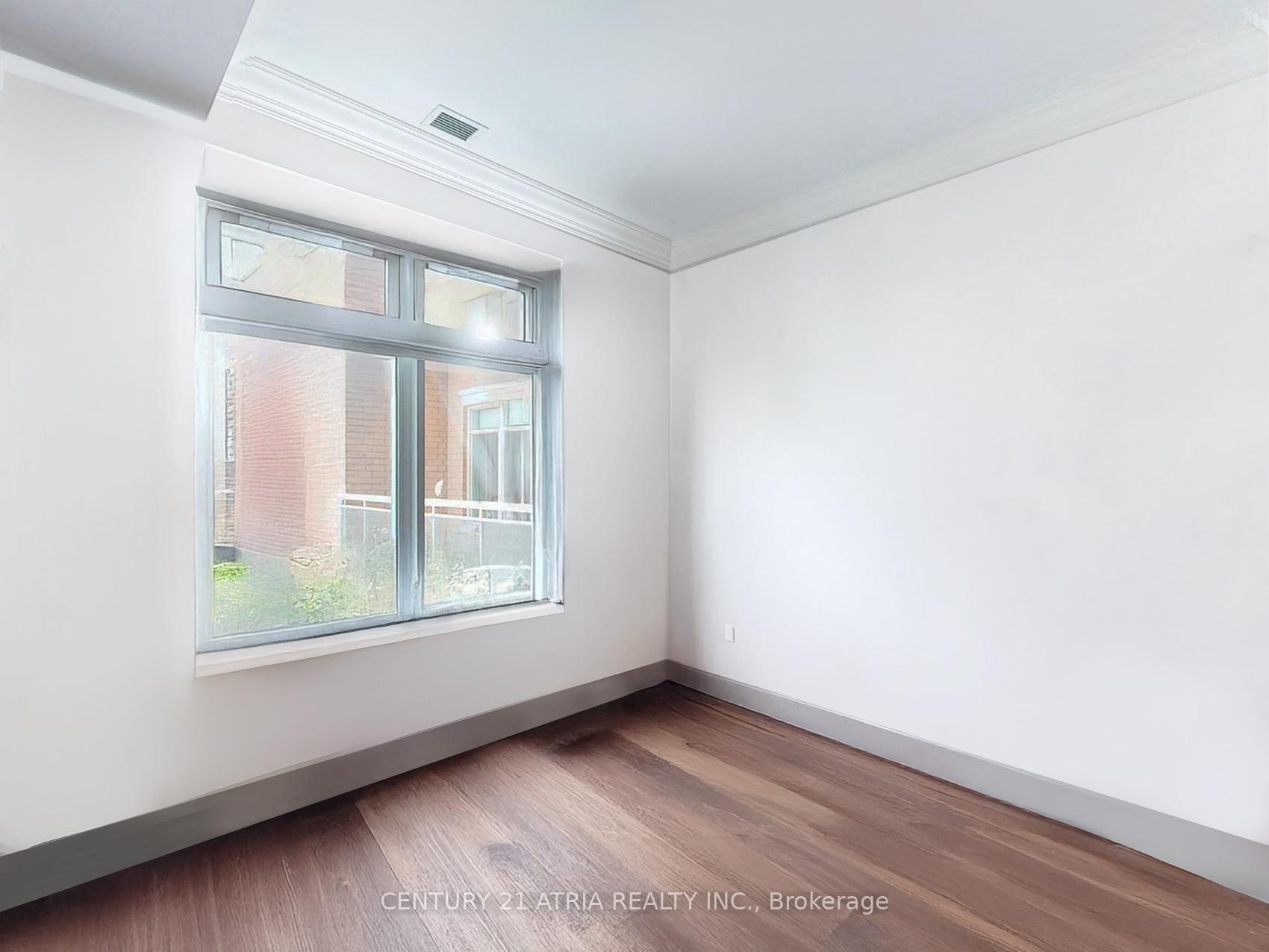 Photo 14 of Unit 701, 15277 Yonge Street, Aurora, Aurora Village — HOMEH