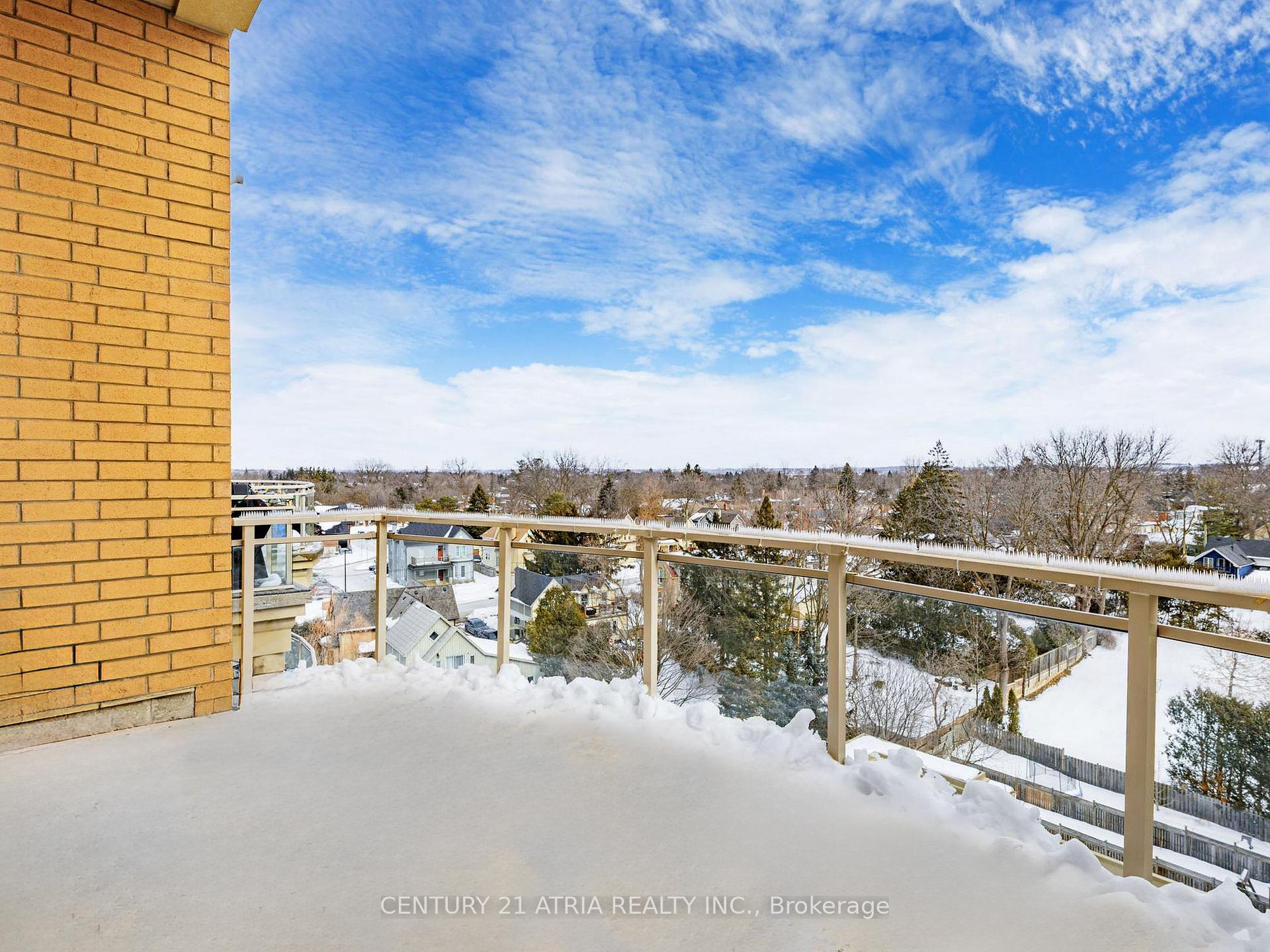 Photo 17 of Unit 701, 15277 Yonge Street, Aurora, Aurora Village — HOMEH