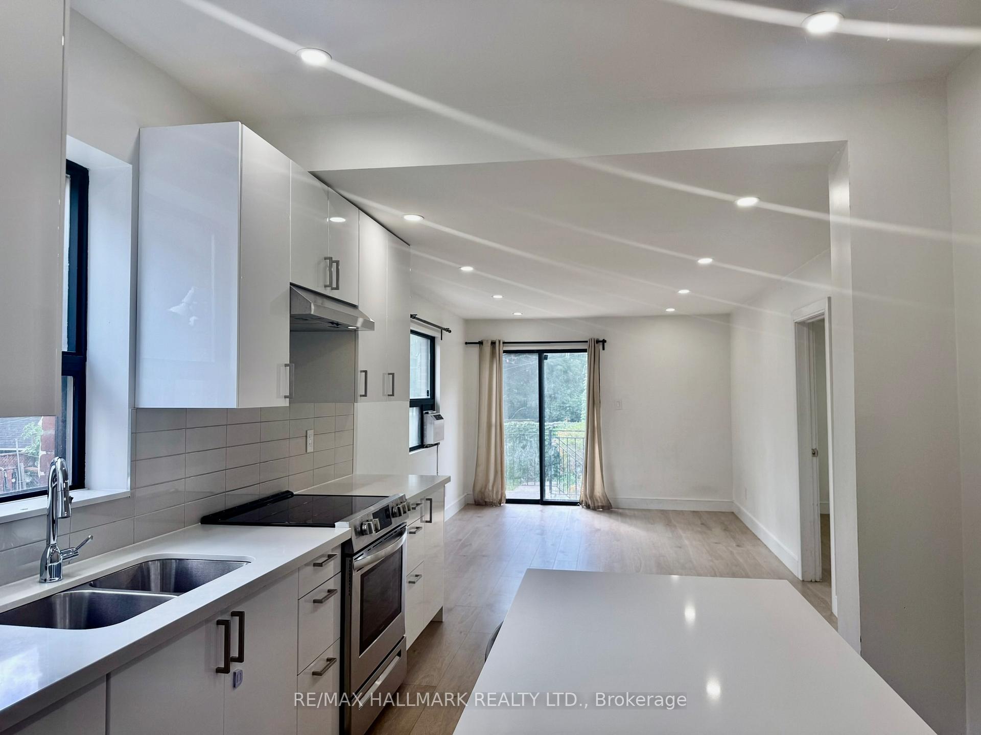 Photo 4 of Unit Main, 285 Bain Avenue, Toronto, Blake-Jones — HOMEH