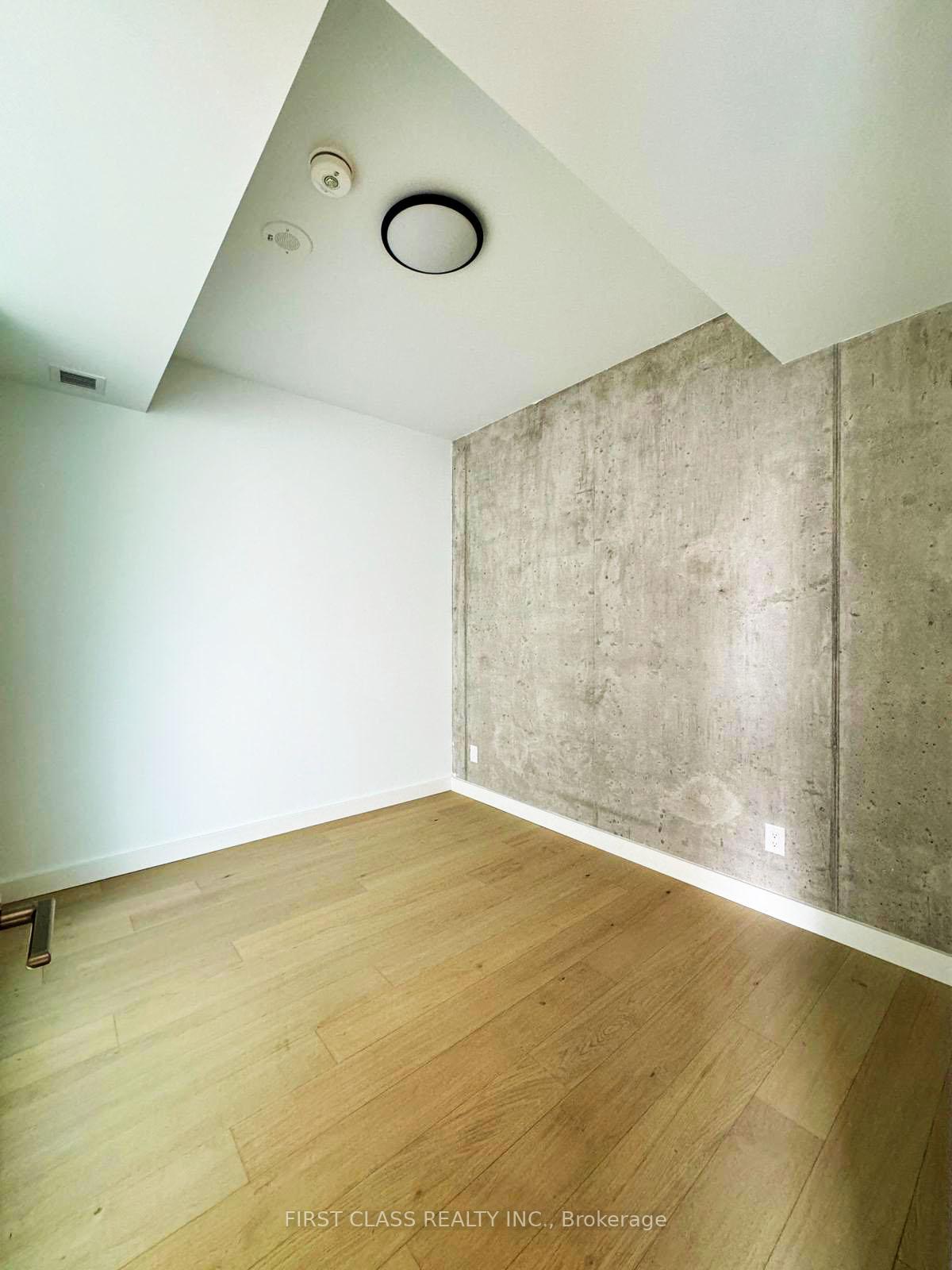Photo 3 of Unit 908, 81 Wellesley Street E, Toronto, Church-Yonge Corridor — HOMEH