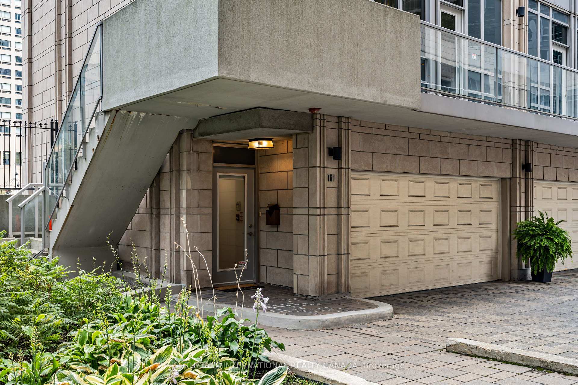 Photo 10 of Unit TH01, 761 Bay Street, Toronto, Bay Street Corridor — HOMEH