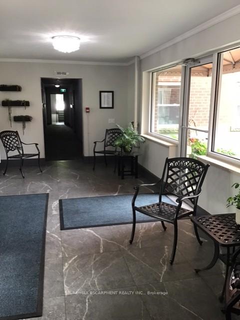 Photo 7 of Unit 105, 9 Grant Boulevard S, Hamilton, Dundas — HOMEH