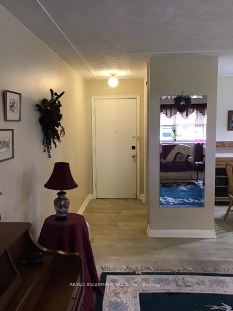 Photo 4 of Unit 105, 9 Grant Boulevard S, Hamilton, Dundas — HOMEH