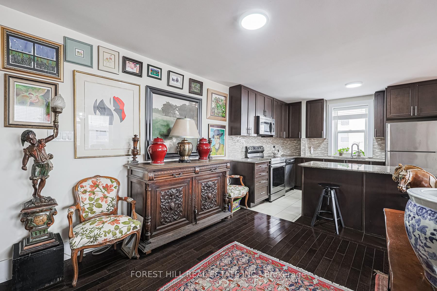 Photo 4 of Unit 408, 2603 Bathurst Street, Toronto, Forest Hill North — HOMEH