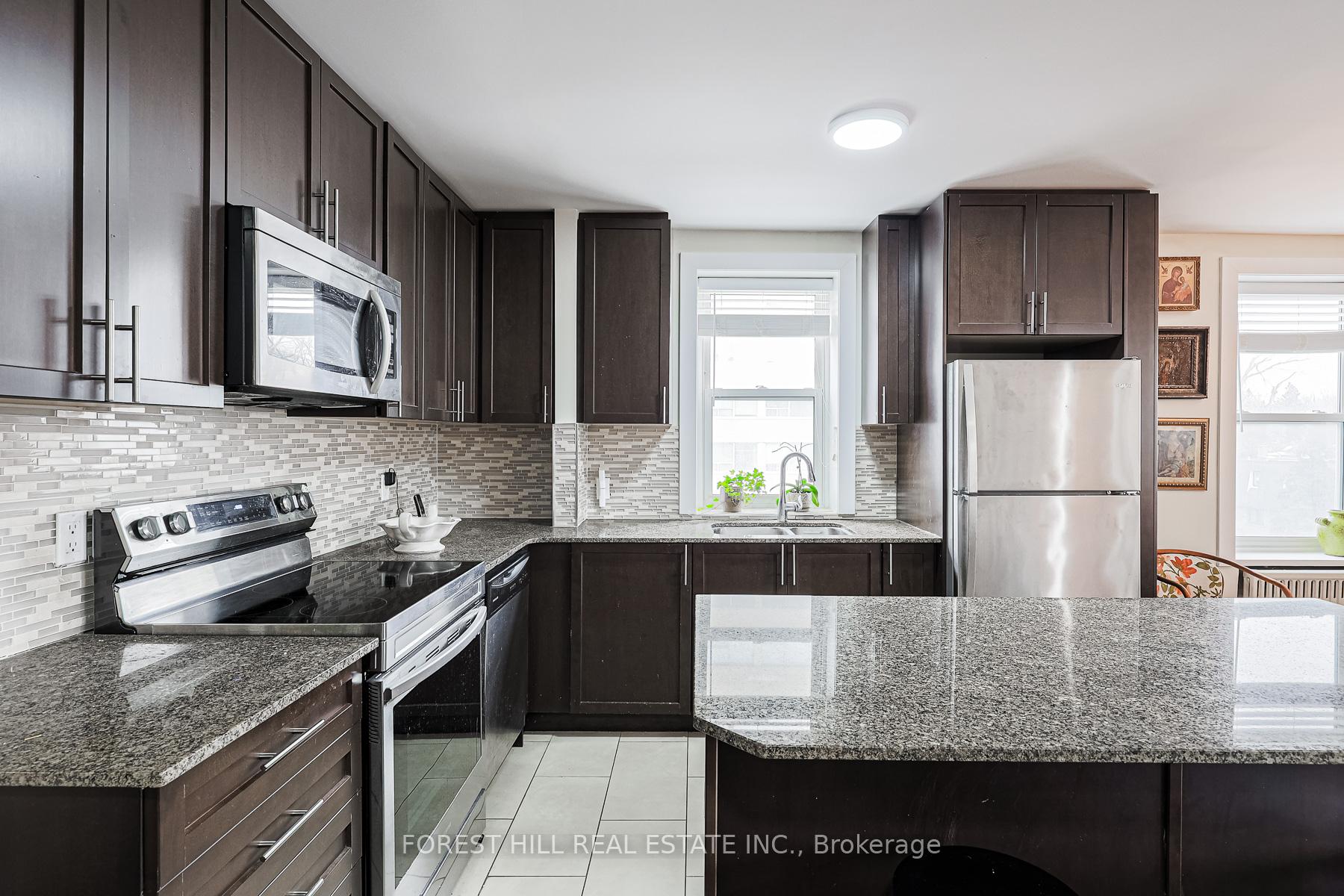 Photo 9 of Unit 408, 2603 Bathurst Street, Toronto, Forest Hill North — HOMEH