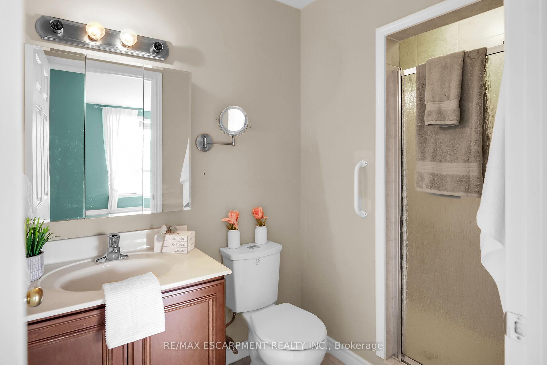 Photo 12 of Unit 807, 3000 Creekside Drive, Hamilton, Dundas — HOMEH