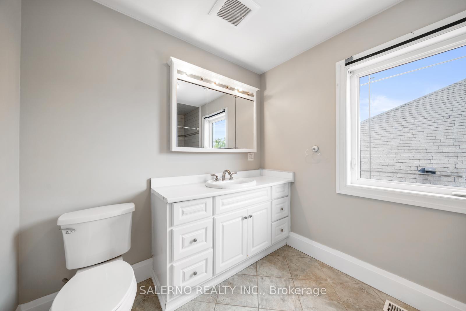Photo 21 of 645 Park Road, Innisfil, Alcona — HOMEH
