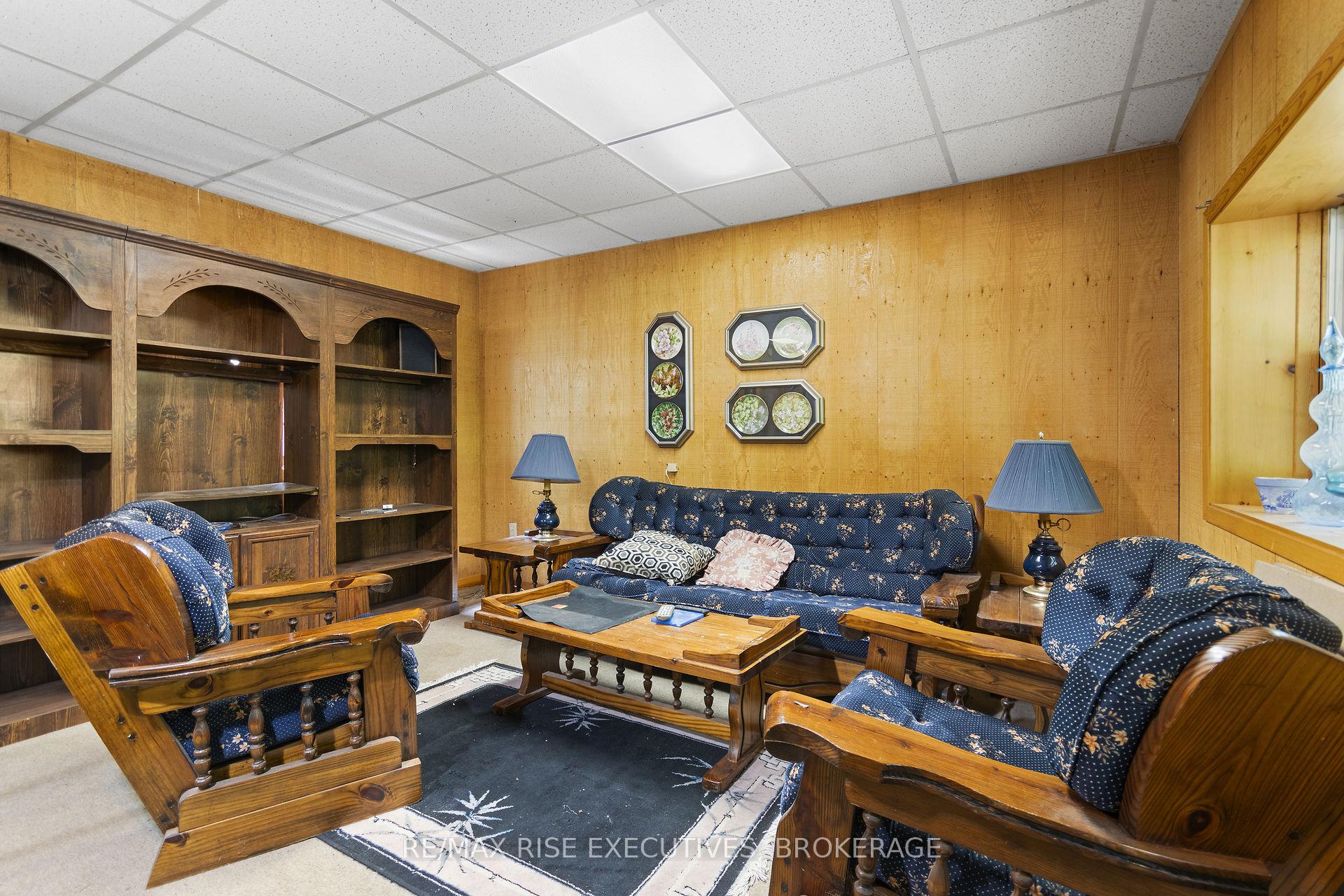 Photo 5 of 1349 Ridge Road, Frontenac, Frontenac South — HOMEH