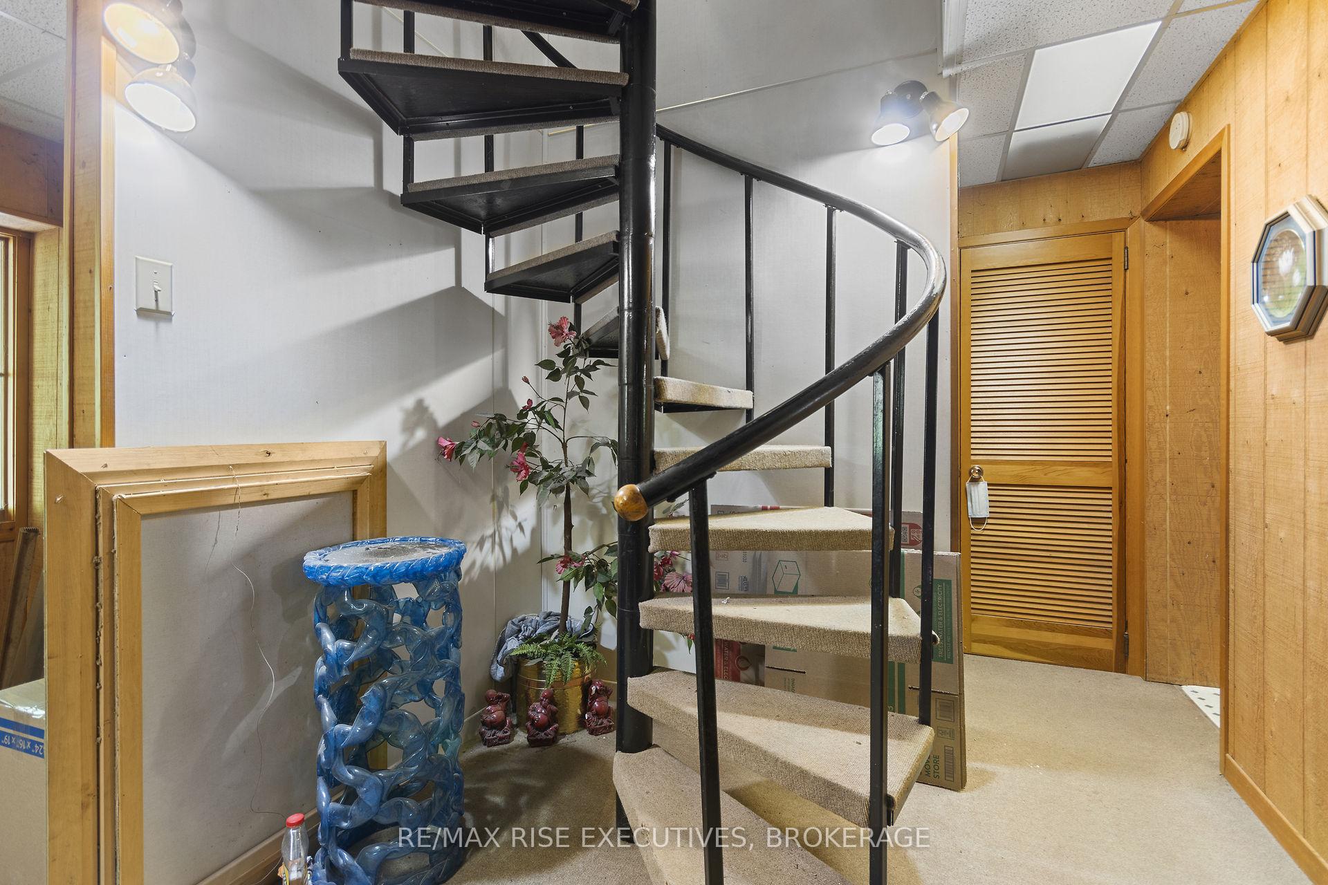 Photo 8 of 1349 Ridge Road, Frontenac, Frontenac South — HOMEH