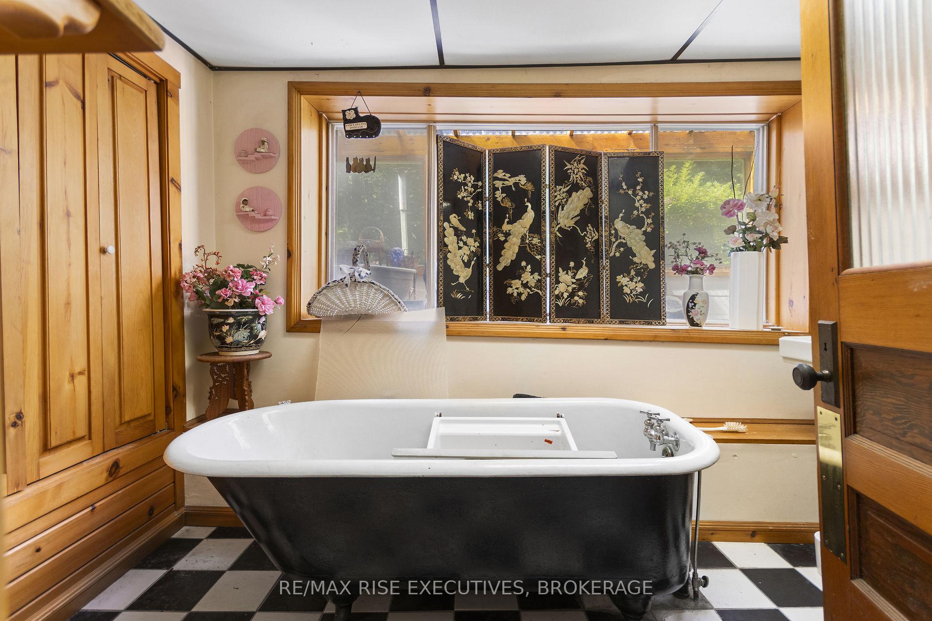 Photo 30 of 1349 Ridge Road, Frontenac, Frontenac South — HOMEH