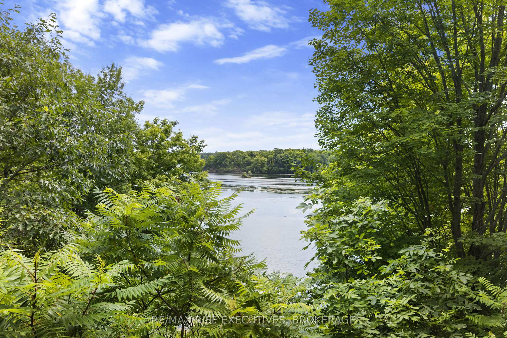 Photo 38 of 1349 Ridge Road, Frontenac, Frontenac South — HOMEH