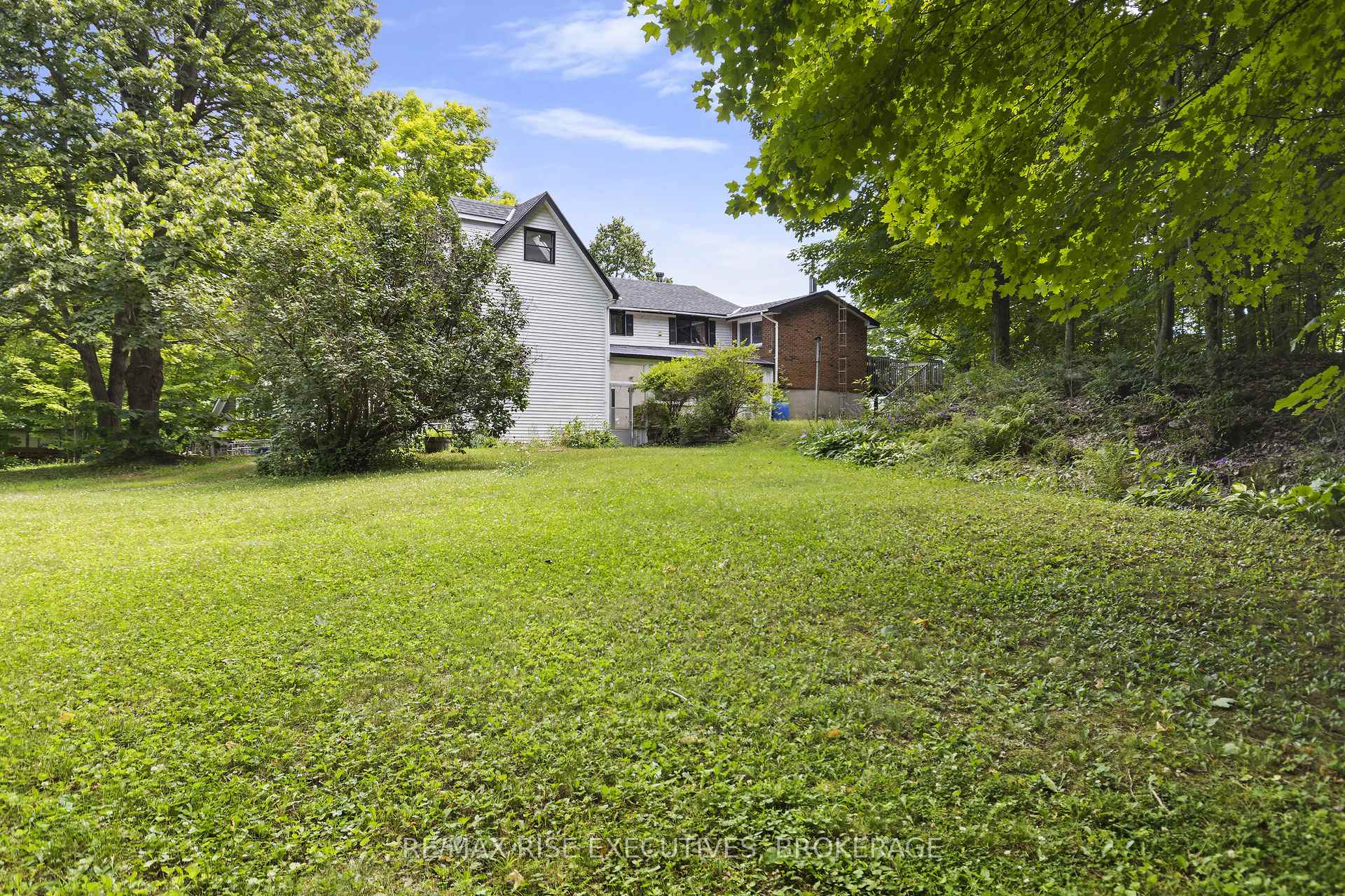 Photo 40 of 1349 Ridge Road, Frontenac, Frontenac South — HOMEH