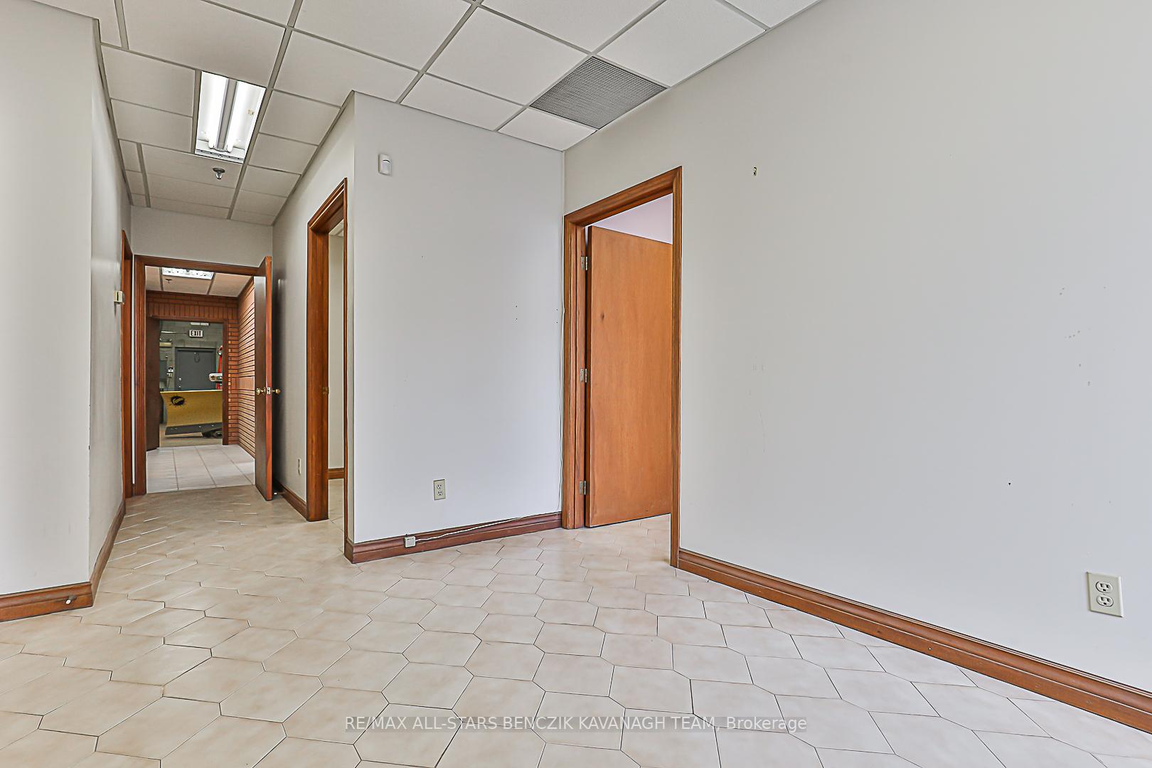 Photo 10 of Unit 26, 172 Bullock Drive, Markham, Bullock — HOMEH
