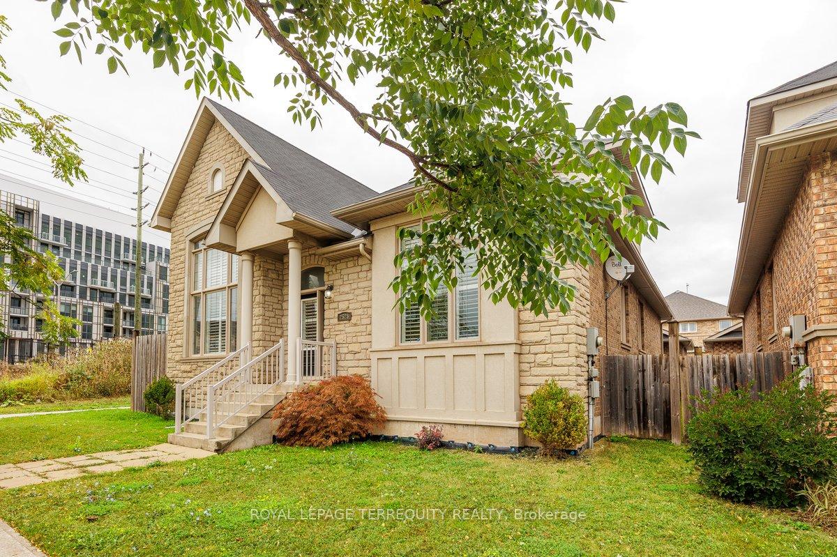 Photo 4 of 2525 Eighth Line, Oakville, Joshua Creek — HOMEH