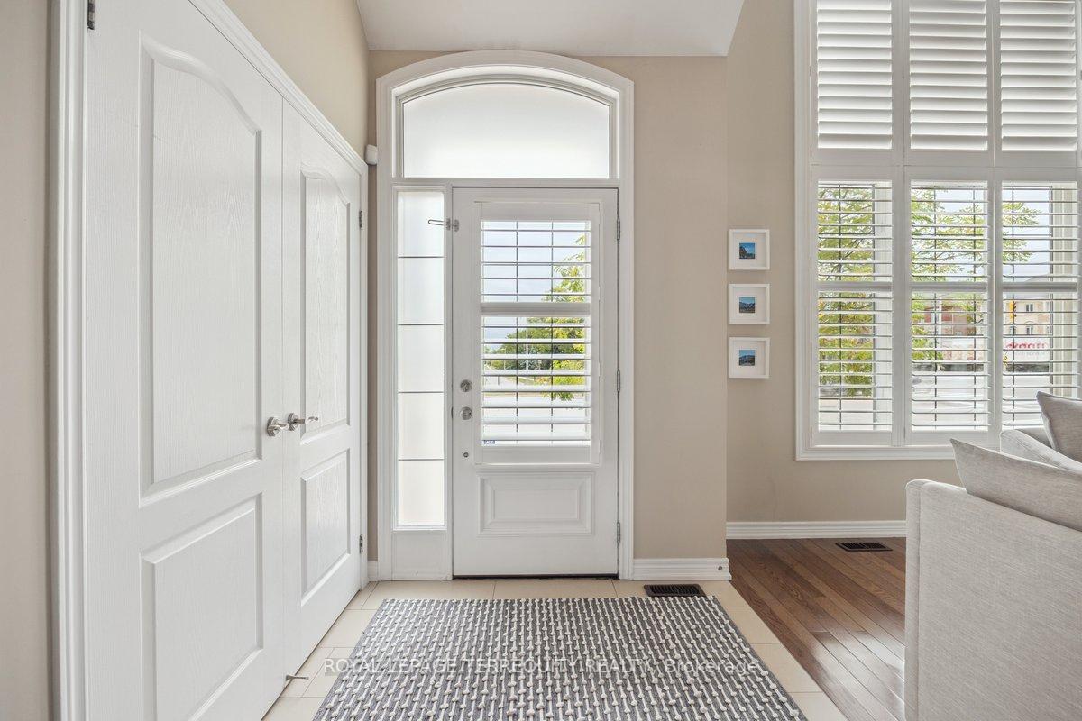 Photo 5 of 2525 Eighth Line, Oakville, Joshua Creek — HOMEH