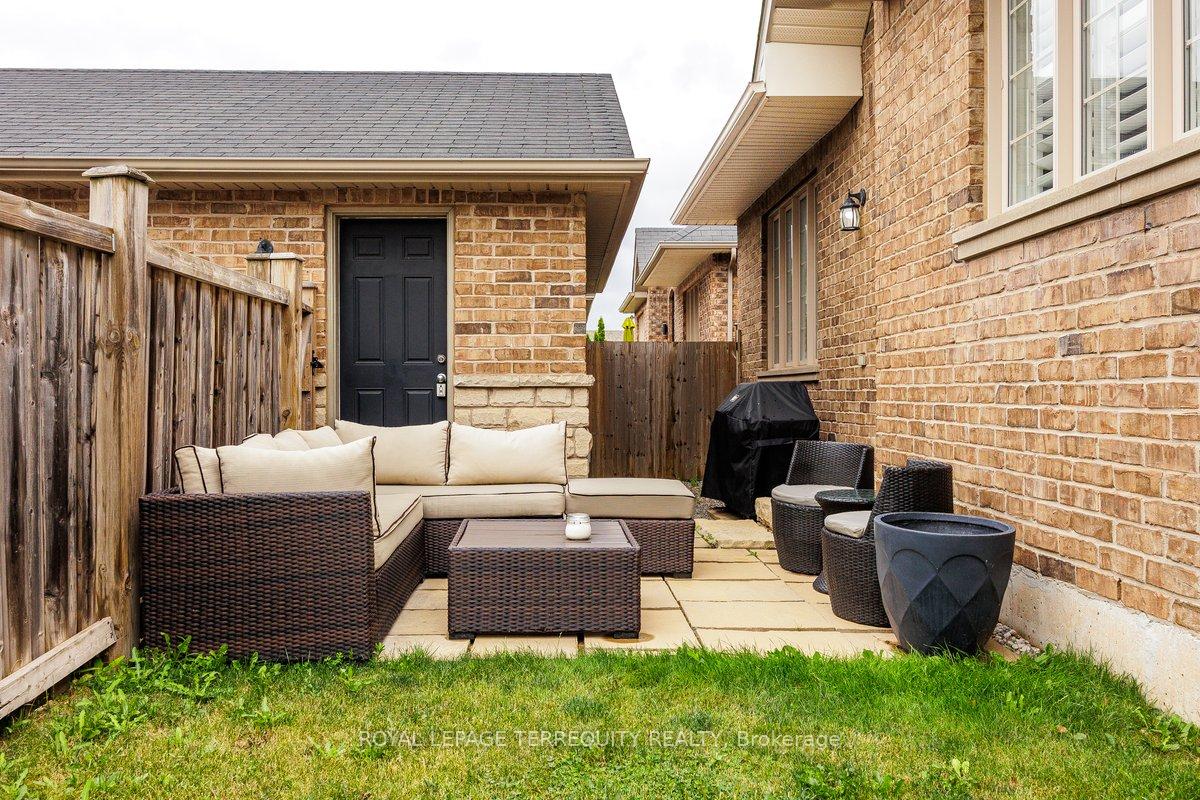Photo 10 of 2525 Eighth Line, Oakville, Joshua Creek — HOMEH