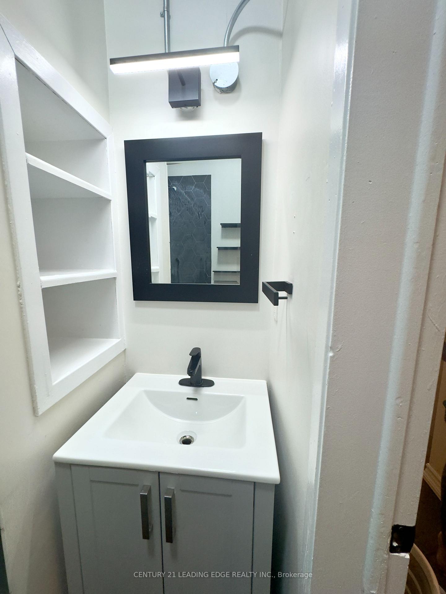 Photo 5 of Unit 3, 779 Barton Street E, Hamilton, Gibson — HOMEH