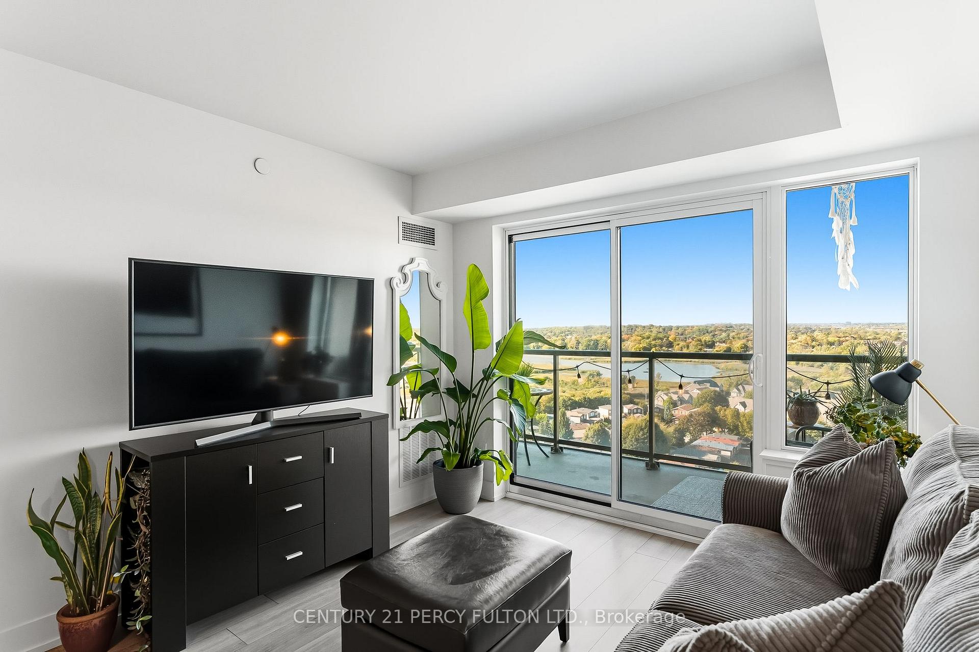 Photo 3 of Unit 1308, 1215 Bayly Street, Pickering, Bay Ridges — HOMEH