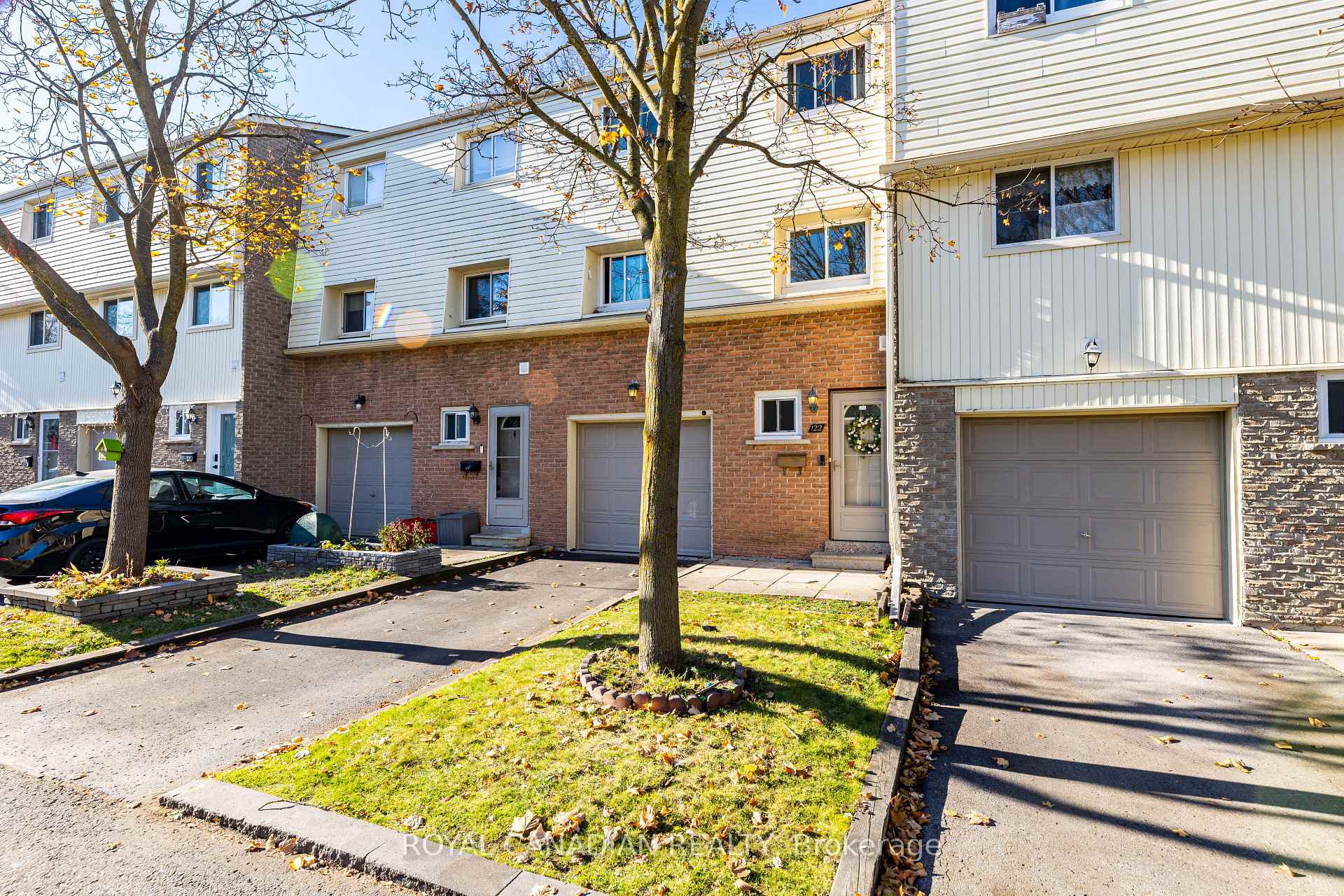Photo 3 of Unit 122, 1915 Denmar Road, Pickering, Village East — HOMEH