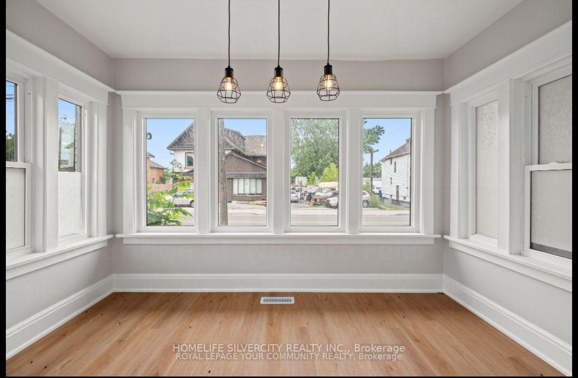 Photo 11 of Unit 1, 4910 Bridge Street, Niagara Falls, Cherrywood — HOMEH