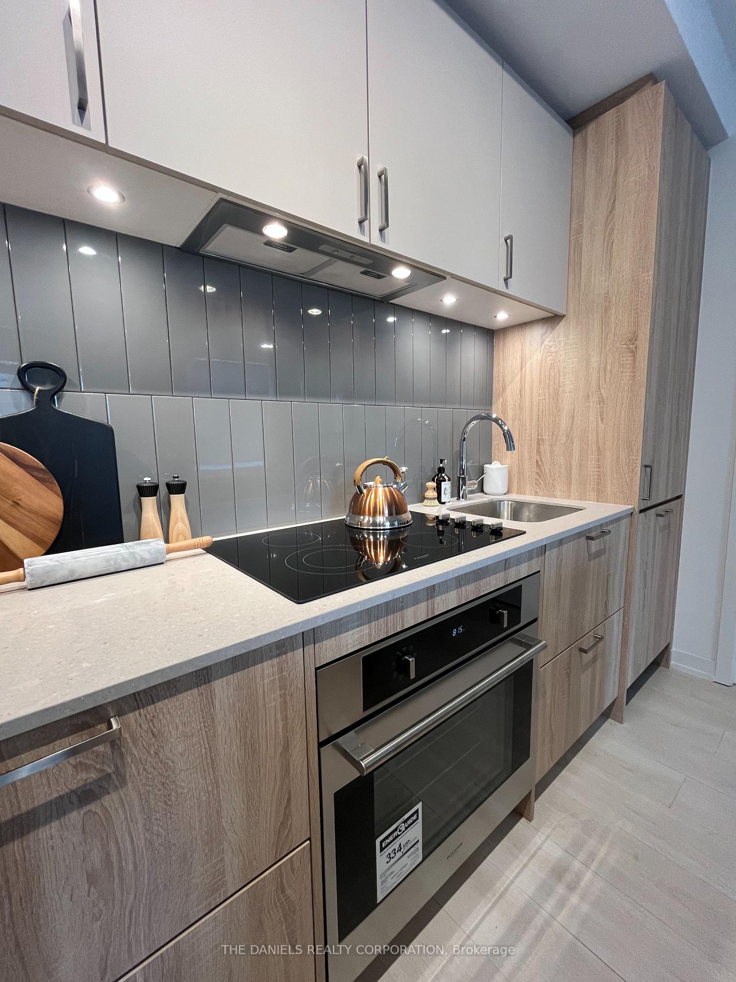 Photo 9 of Unit 112, 7950 Bathurst Street, Vaughan, Beverley Glen — HOMEH
