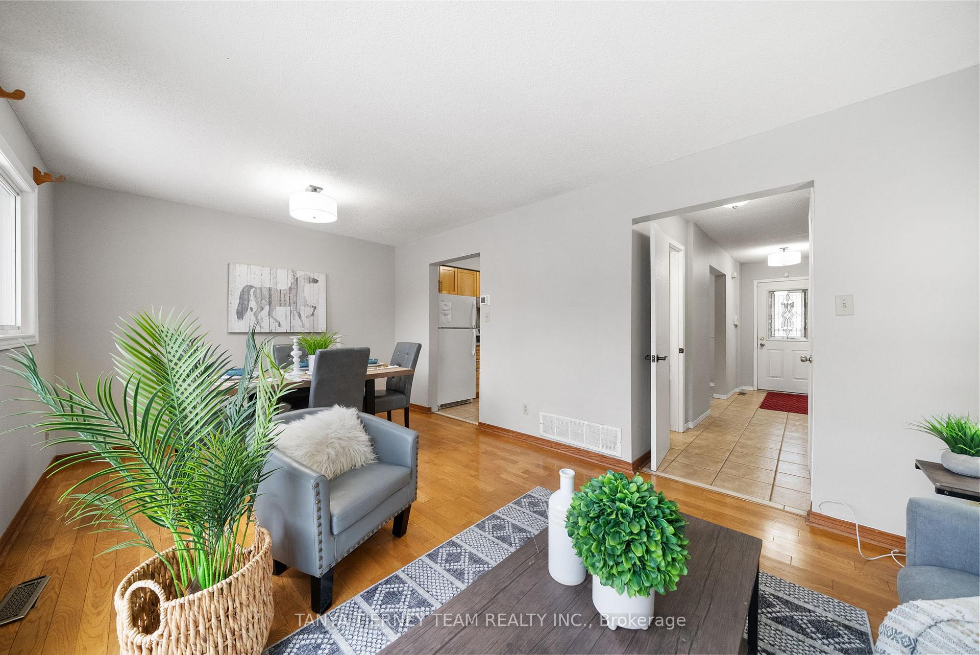 Photo 7 of Unit 9, 1640 Nichol Avenue, Whitby, Blue Grass Meadows — HOMEH