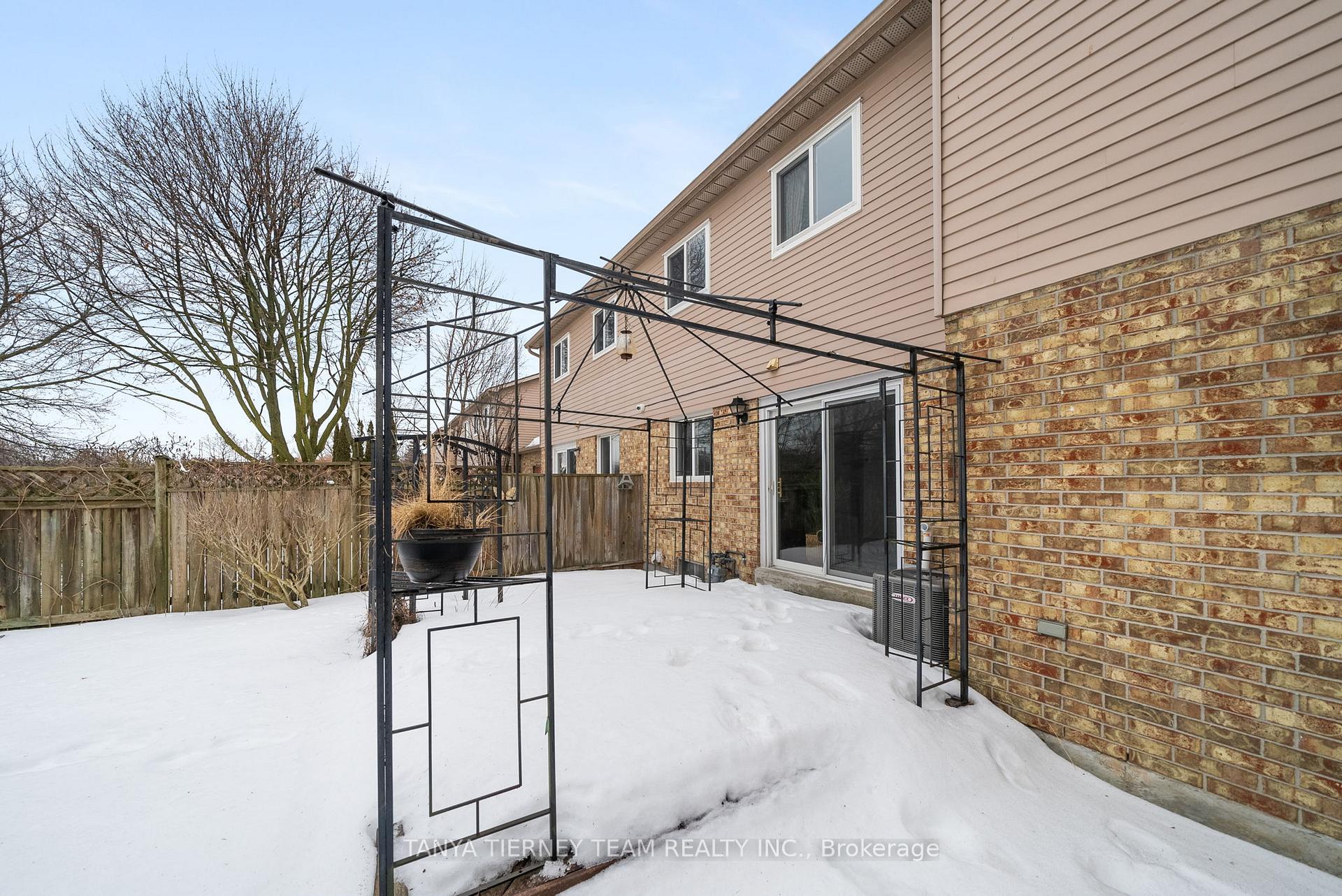 Photo 35 of Unit 9, 1640 Nichol Avenue, Whitby, Blue Grass Meadows — HOMEH