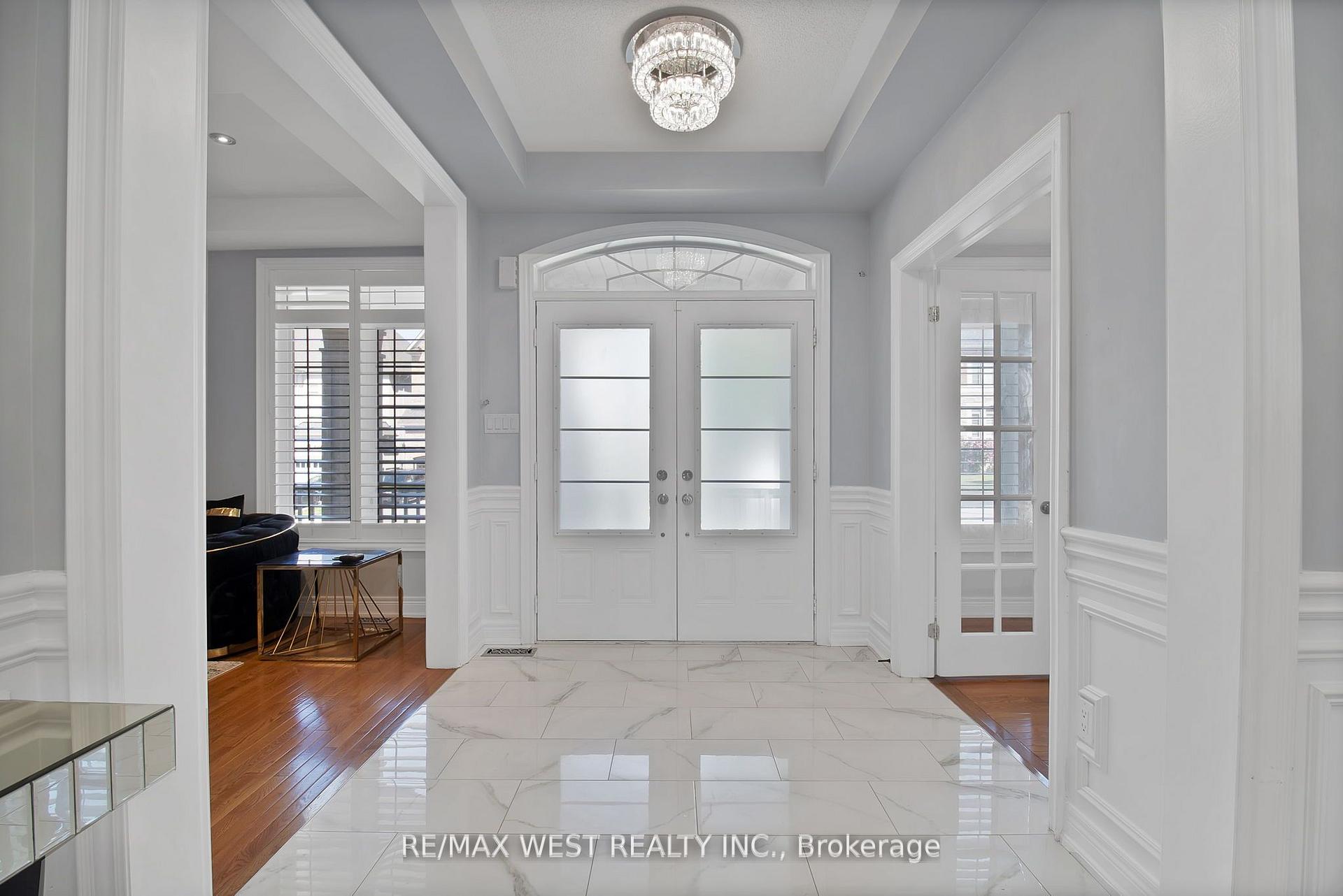 Photo 5 of 3 Fallowfield Road, Brampton, Credit Valley — HOMEH