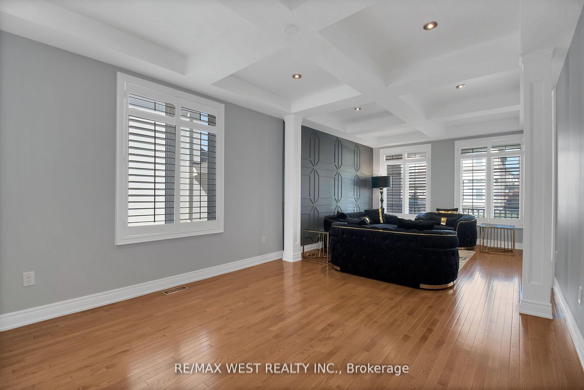 Photo 9 of 3 Fallowfield Road, Brampton, Credit Valley — HOMEH